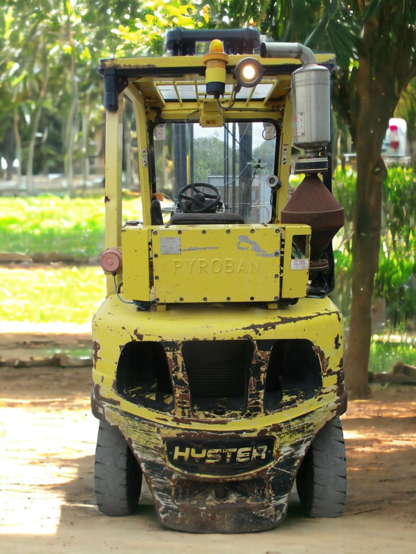 BOOST EFFICIENCY WITH THE HYSTER H2.5FT FORKLIFT >>--NO VAT ON HAMMER--<< - Image 4 of 8