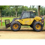NEW HOLLAND LM410 TELEHANDLER - POWER, PRECISION, AND PERFORMANCE