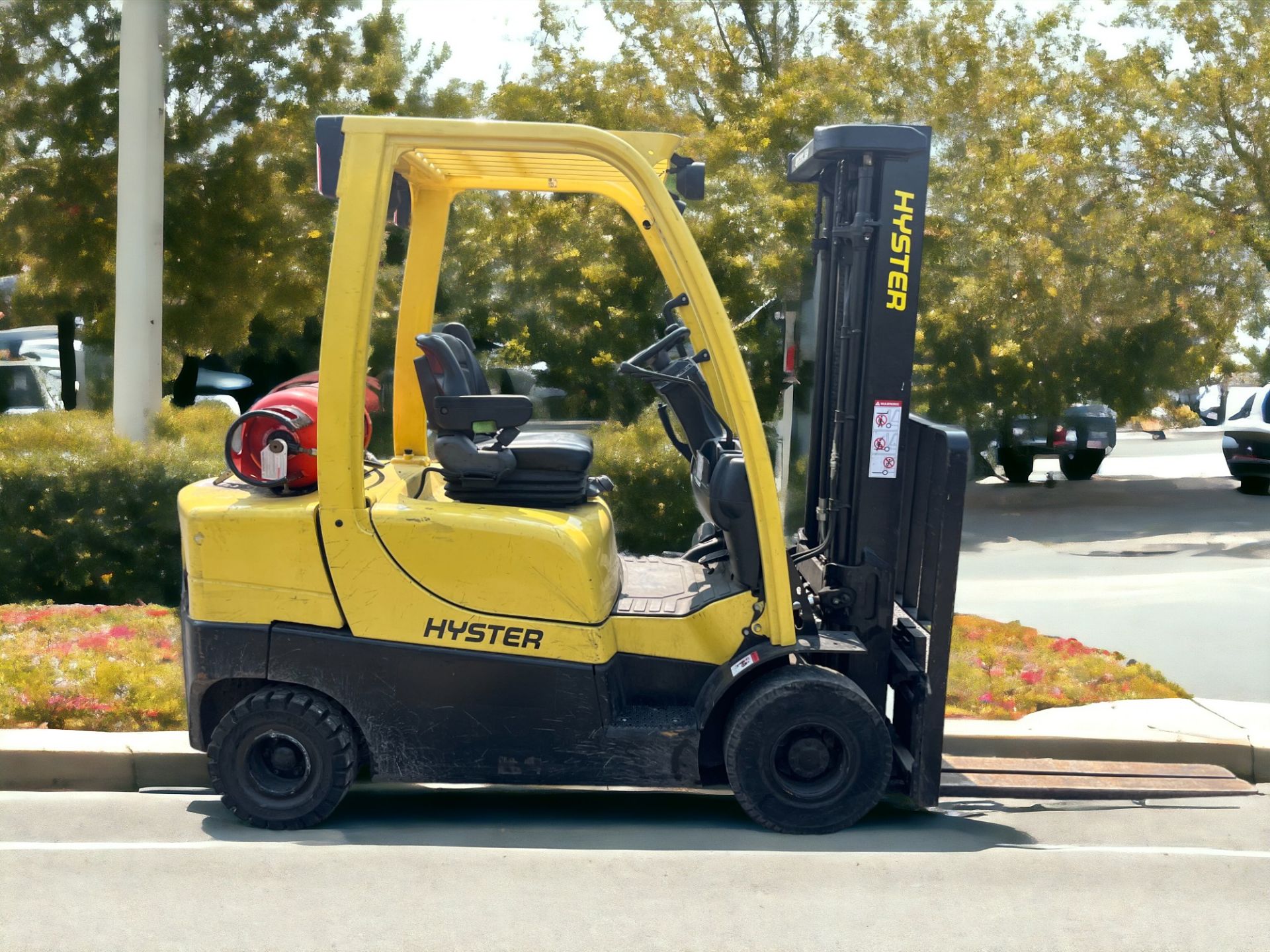 HYSTER LPG FORKLIFT - MODEL H2.5CT (2014) - Image 6 of 8