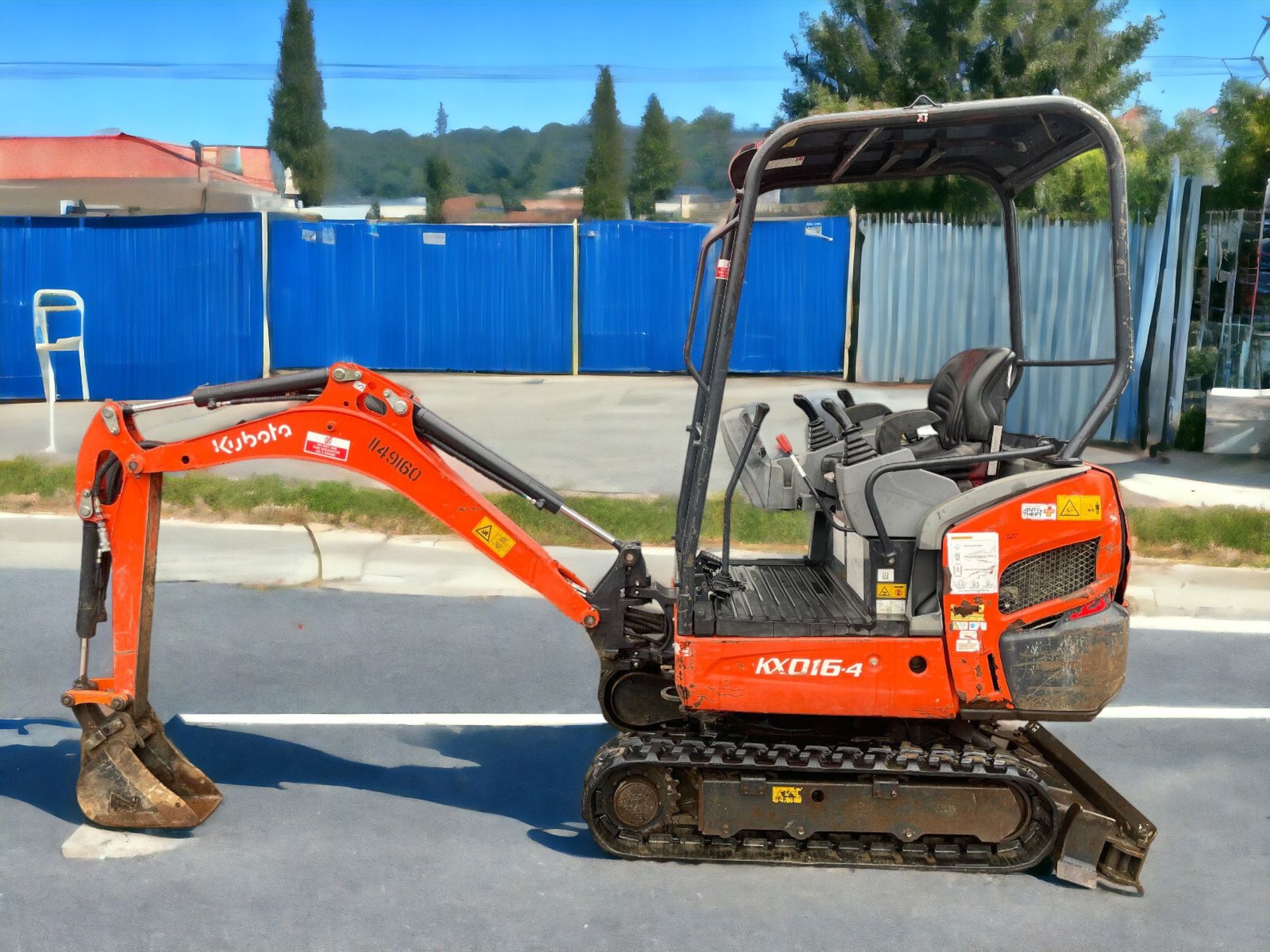 EFFICIENCY REDEFINED: 2015 KUBOTA KX016-4 MINI EXCAVATOR - Image 3 of 10