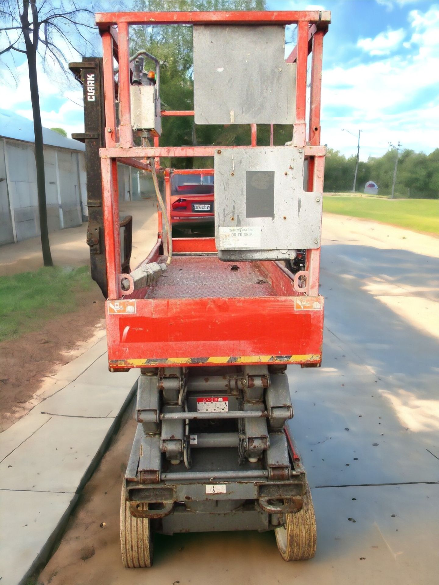 2012 SKYJACK SJ3226 CHERRY PICKER - Image 6 of 11