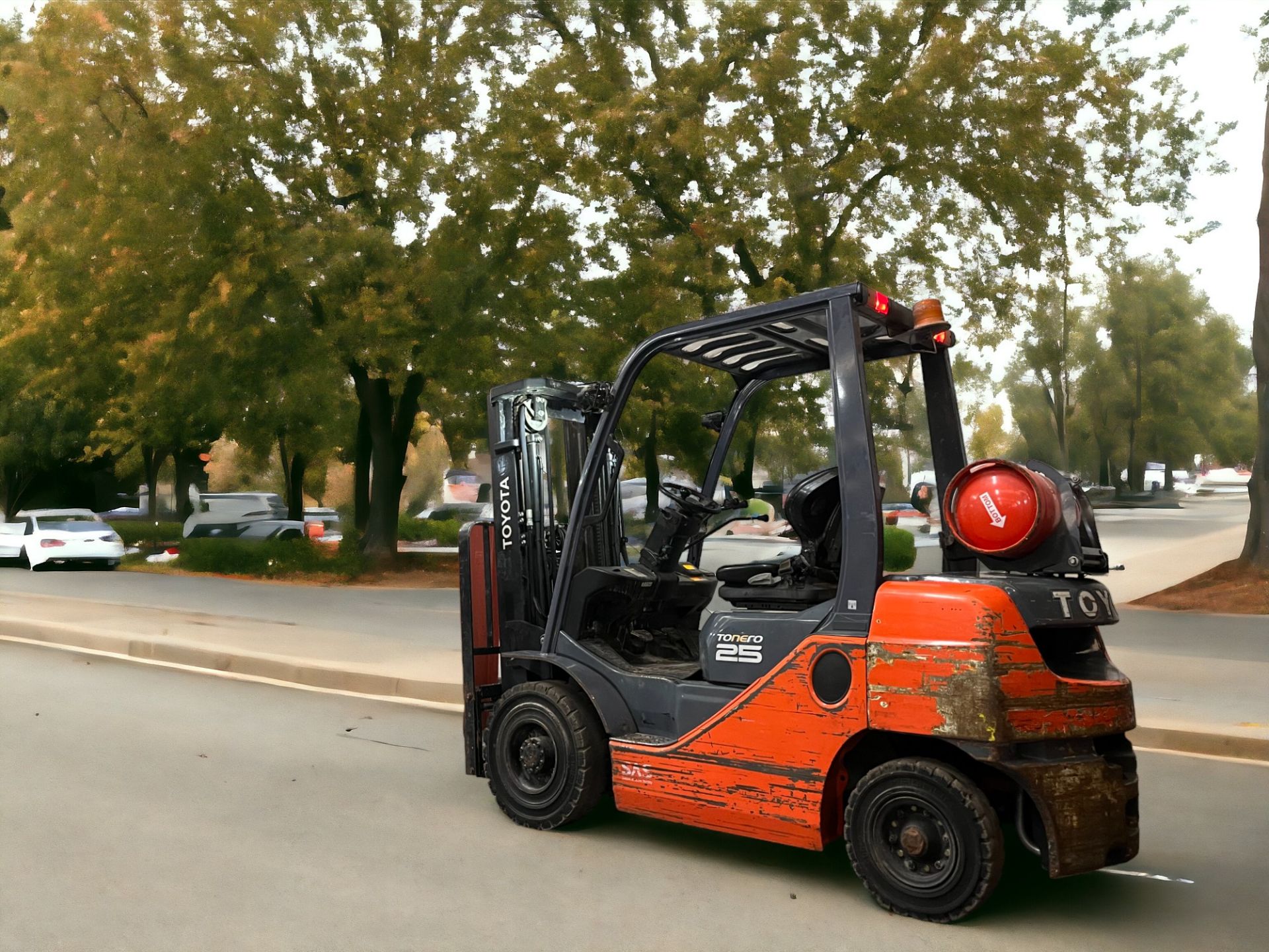 TOYOTA LPG FORKLIFT - MODEL 02-8FGF25 (2016) - Image 3 of 6