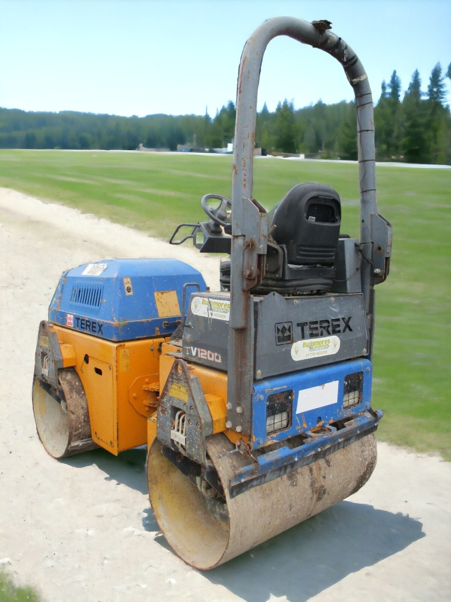 ACHIEVE SMOOTH AND UNIFORM COMPACTION WITH THE TEREX TV1200 ROLLER - Bild 4 aus 10