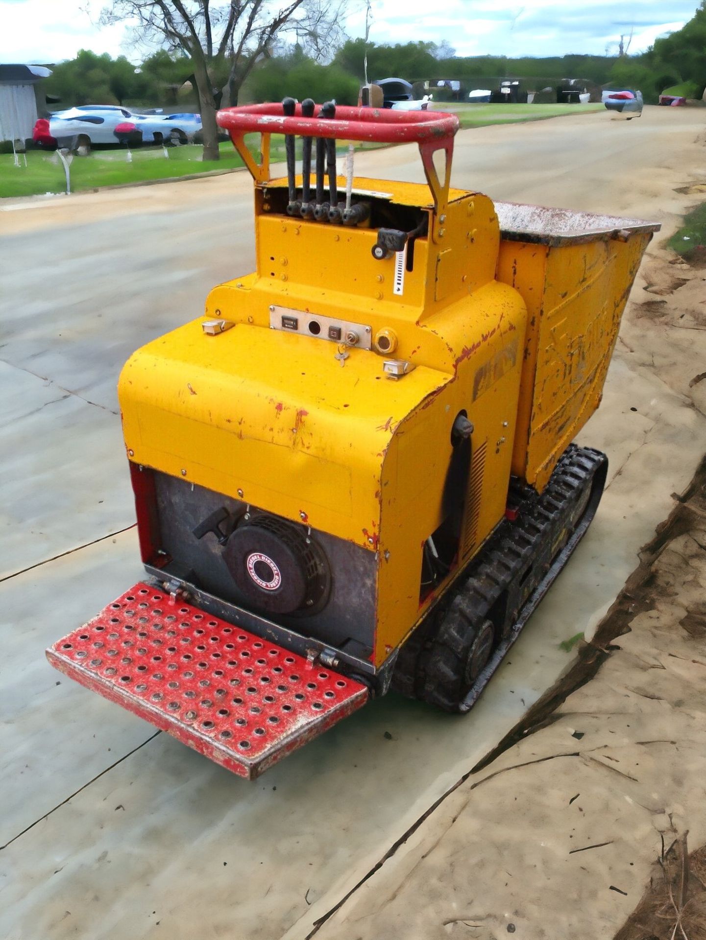 INOWA TRACKED DUMPER - Image 9 of 11