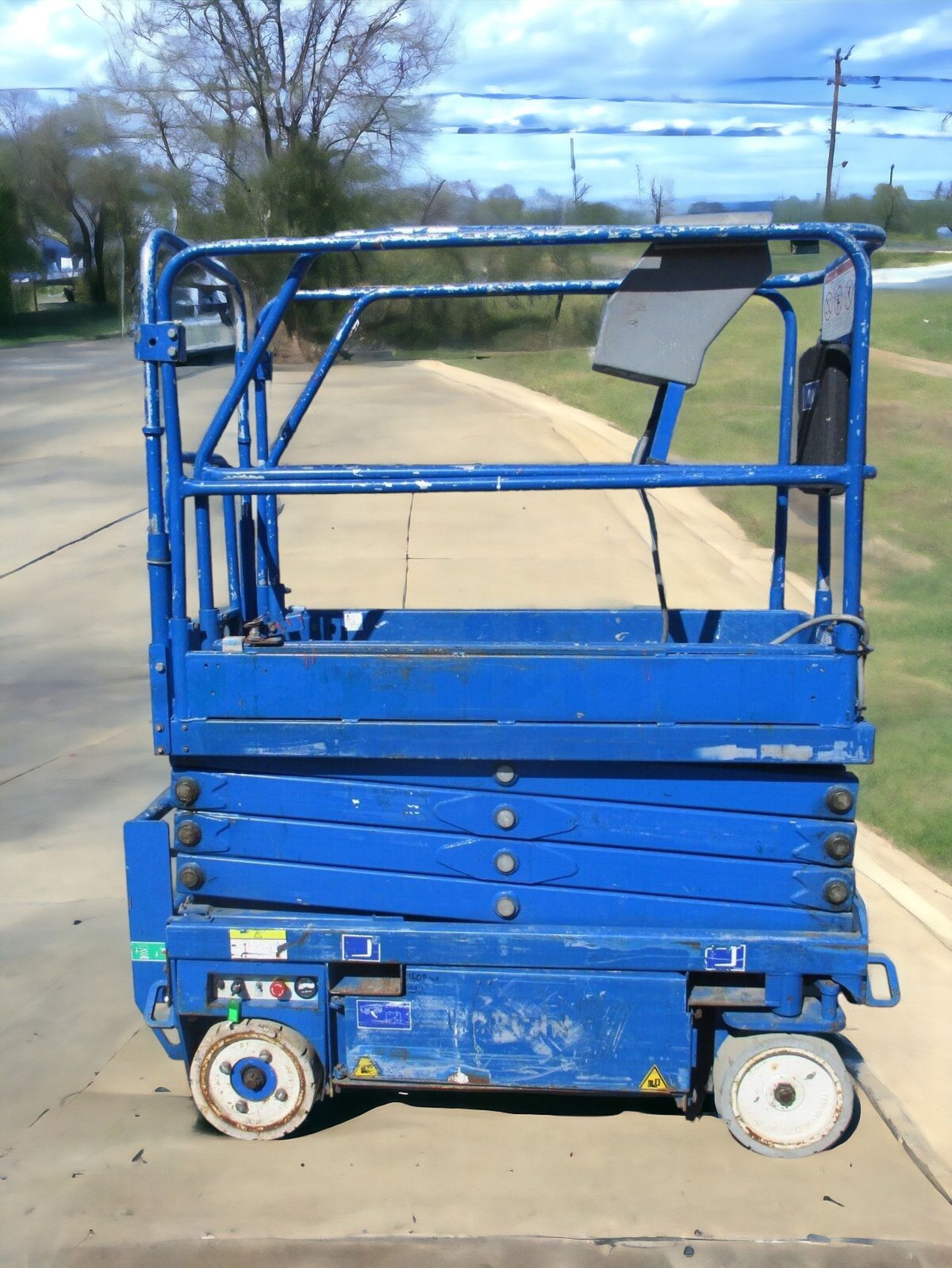 UPRIGHT MX19 SCISSOR LIFT - Image 8 of 11