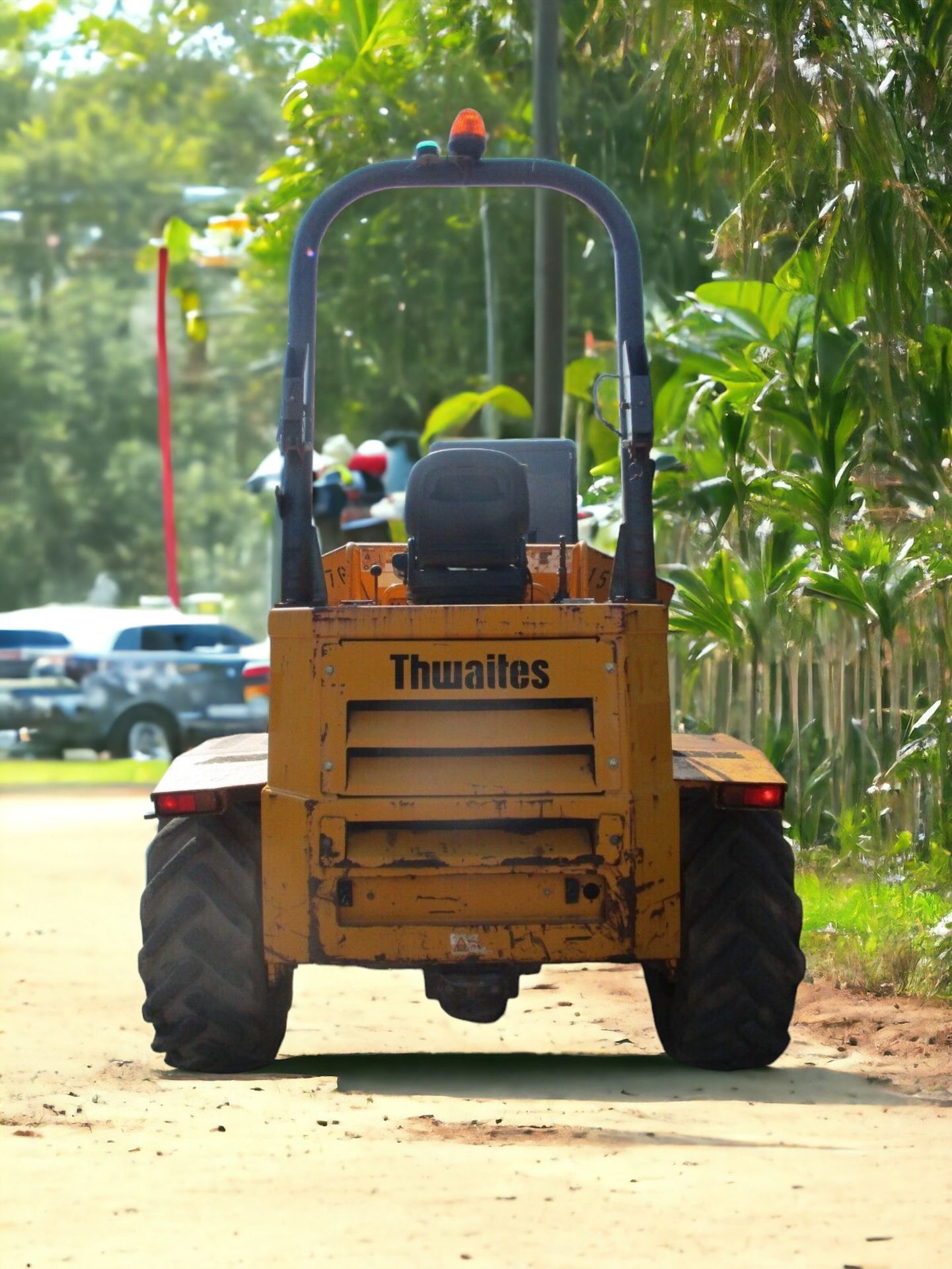 2012 THWAITES 6-TON DUMPER - RELIABLE PERFORMANCE FOR HEAVY-DUTY TASKS - Image 3 of 13