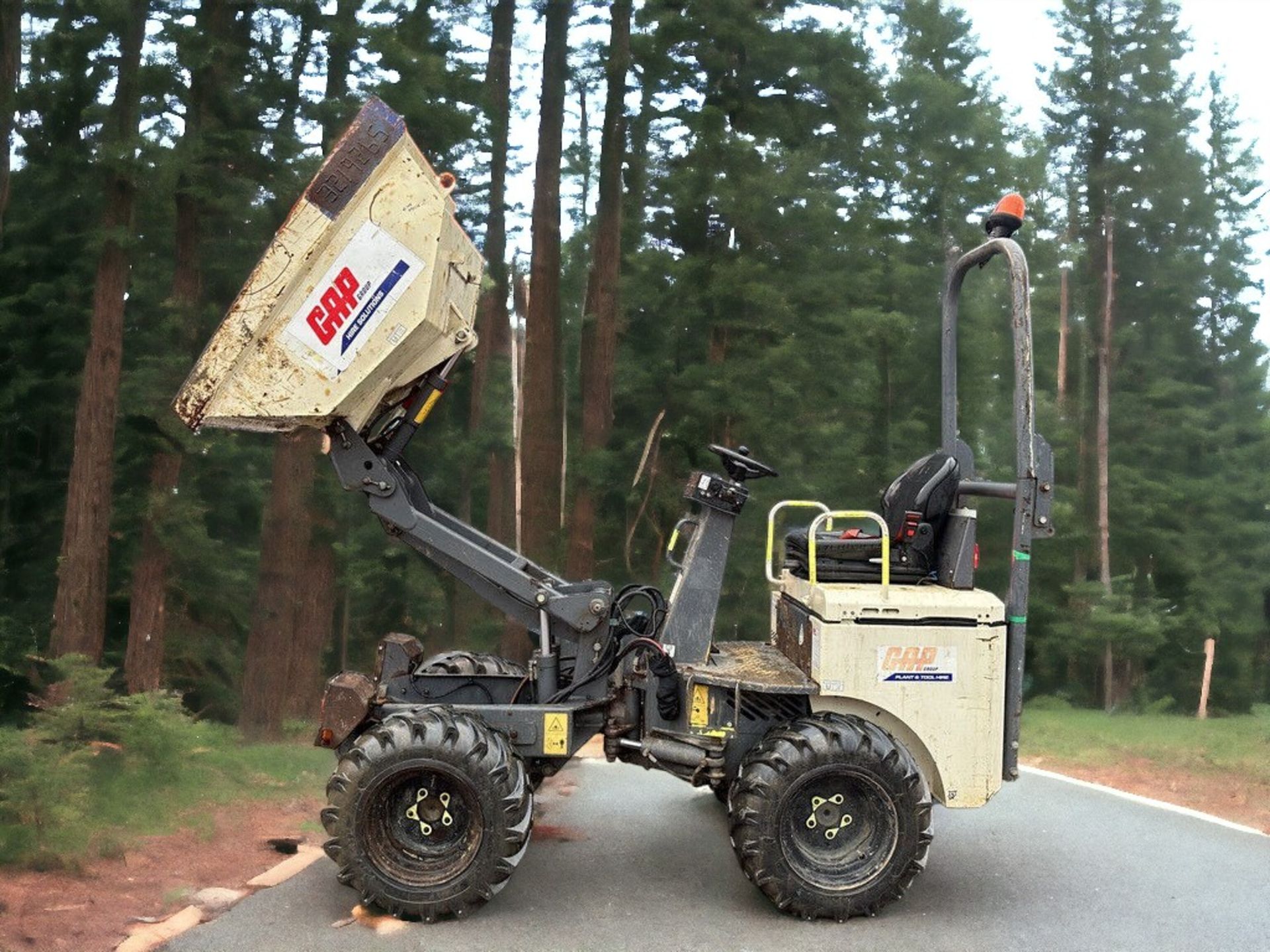RELIABLE AND READY: 2014 TEREX TA1 EH 1 TON DUMPER - LOW HOURS, HIGH PERFORMANCE - Image 10 of 12