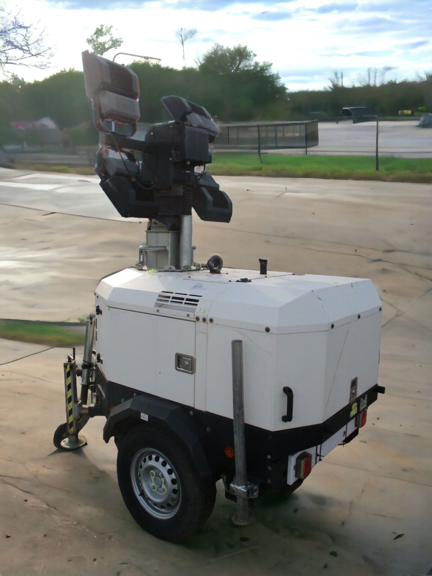 GENERAC VB9 LIGHTING TOWER - Image 6 of 10