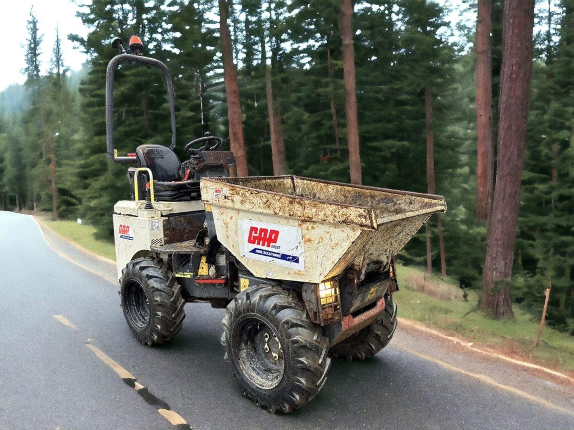 RELIABLE AND READY: 2014 TEREX TA1 EH 1 TON DUMPER - LOW HOURS, HIGH PERFORMANCE - Bild 3 aus 12
