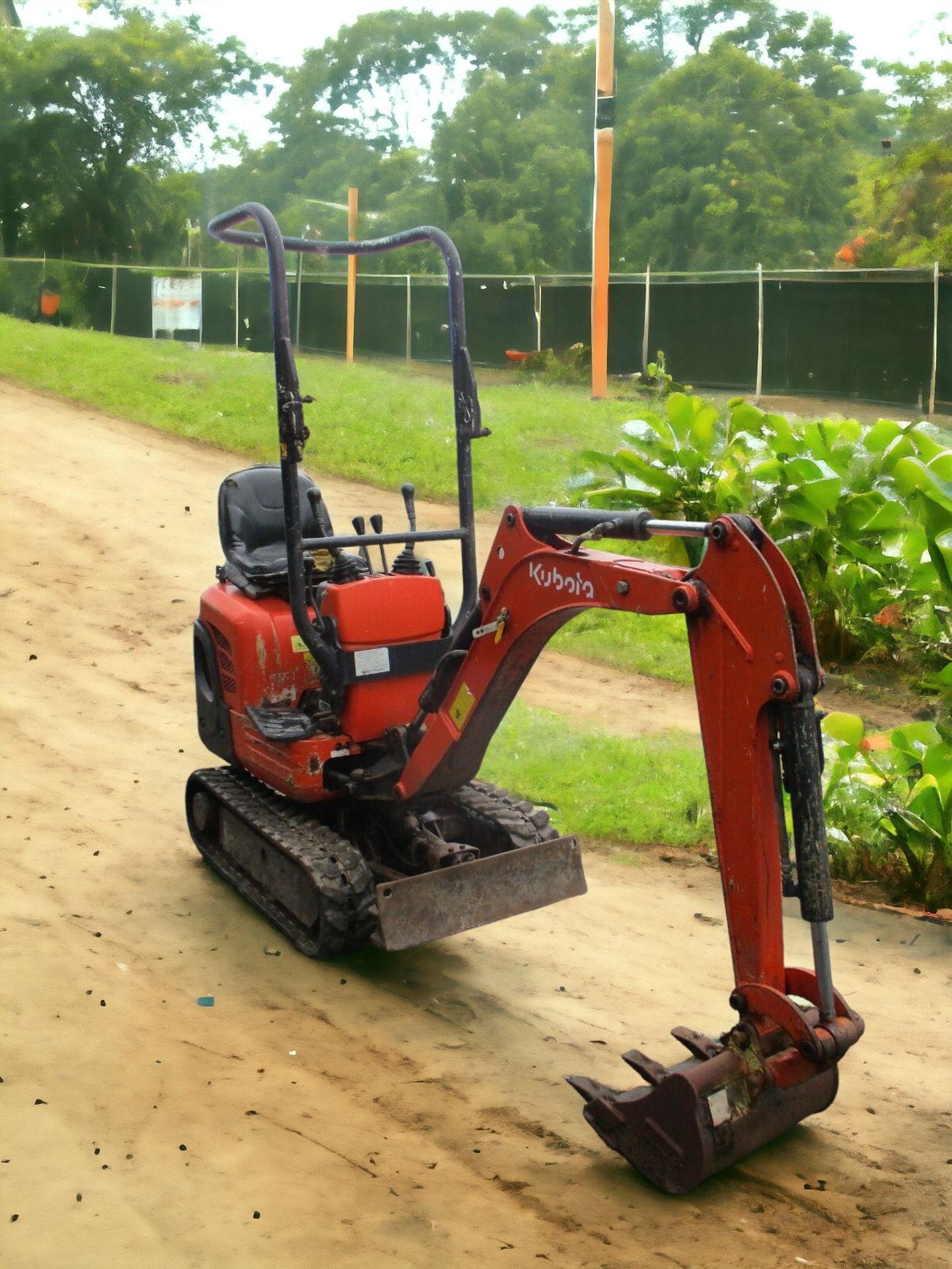 UNLEASH PRECISION AND POWER WITH THE KUBOTA K008 EXCAVATOR3 - Image 4 of 9