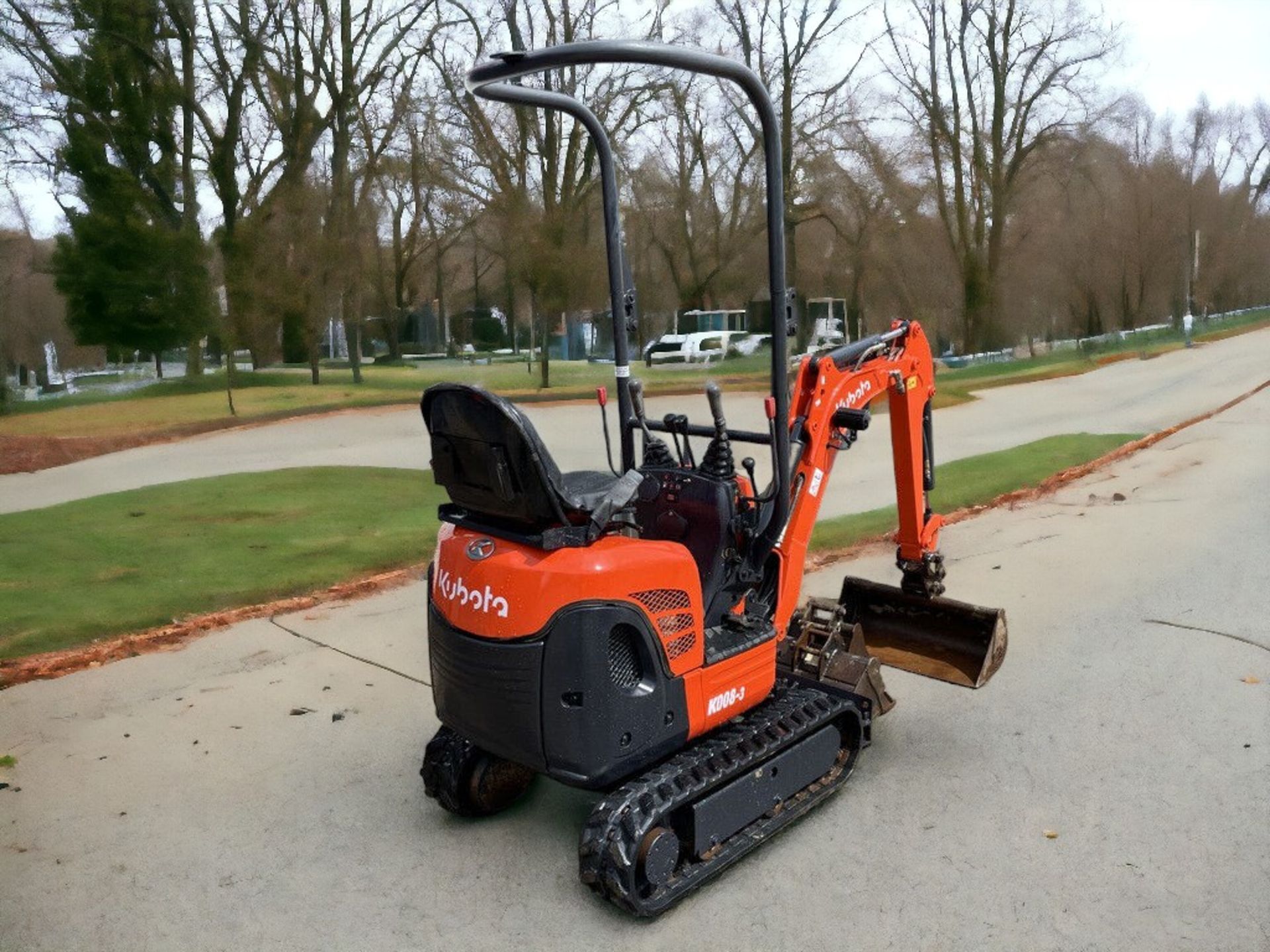 KUBOTA K008-3 MICRO EXCAVATOR - COMPACT POWERHOUSE FOR YOUR PROJECTS! - Image 2 of 14