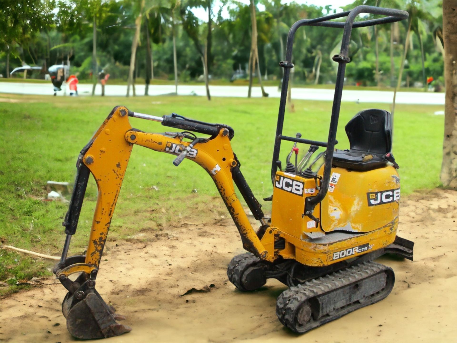 UNLOCK PRECISION AND POWER WITH THE JCB 8008 EXCAVATOR - Image 8 of 11