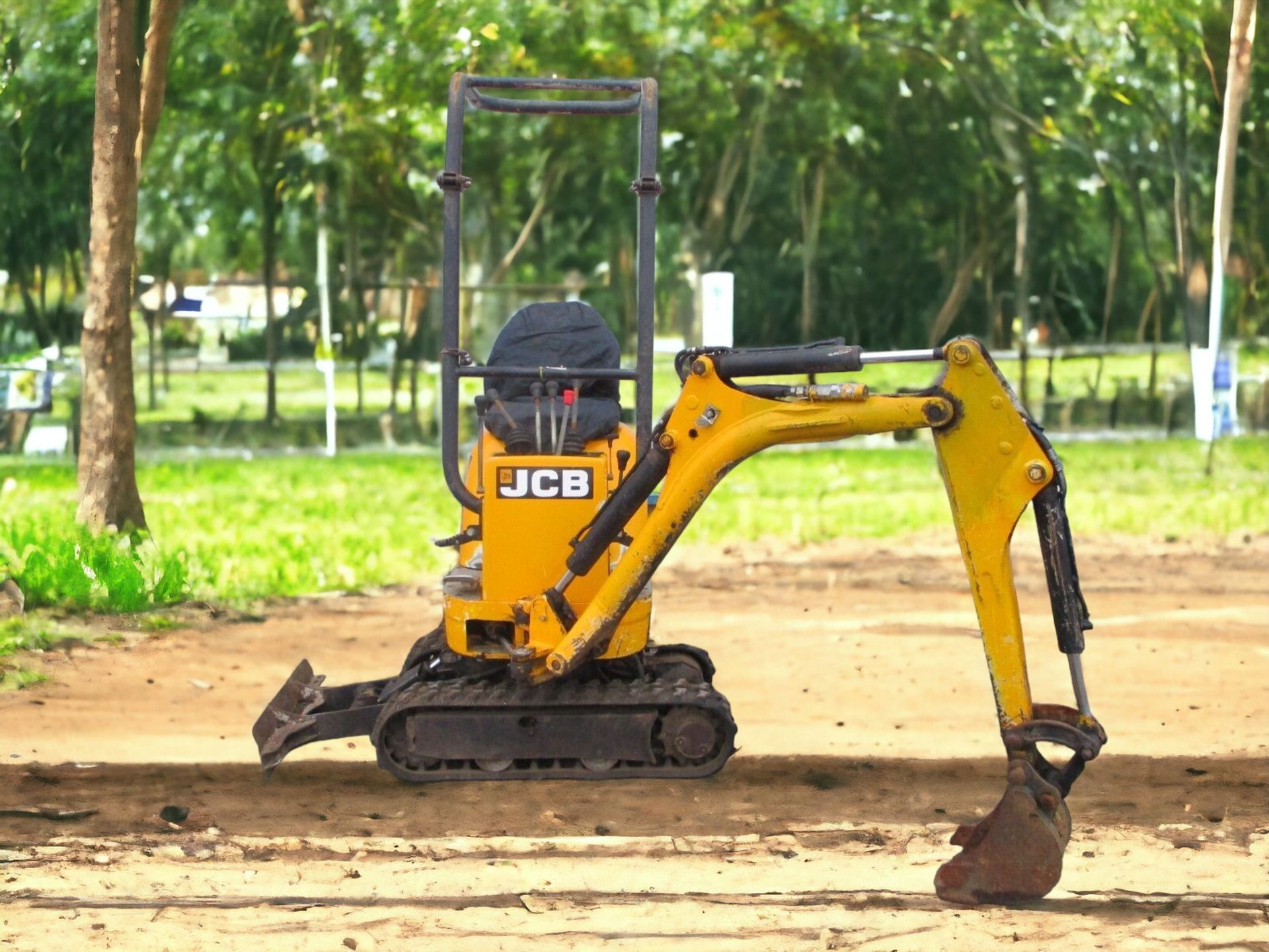 UNLEASH PRECISION AND POWER WITH THE JCB 8008 EXCAVATOR - Image 6 of 13