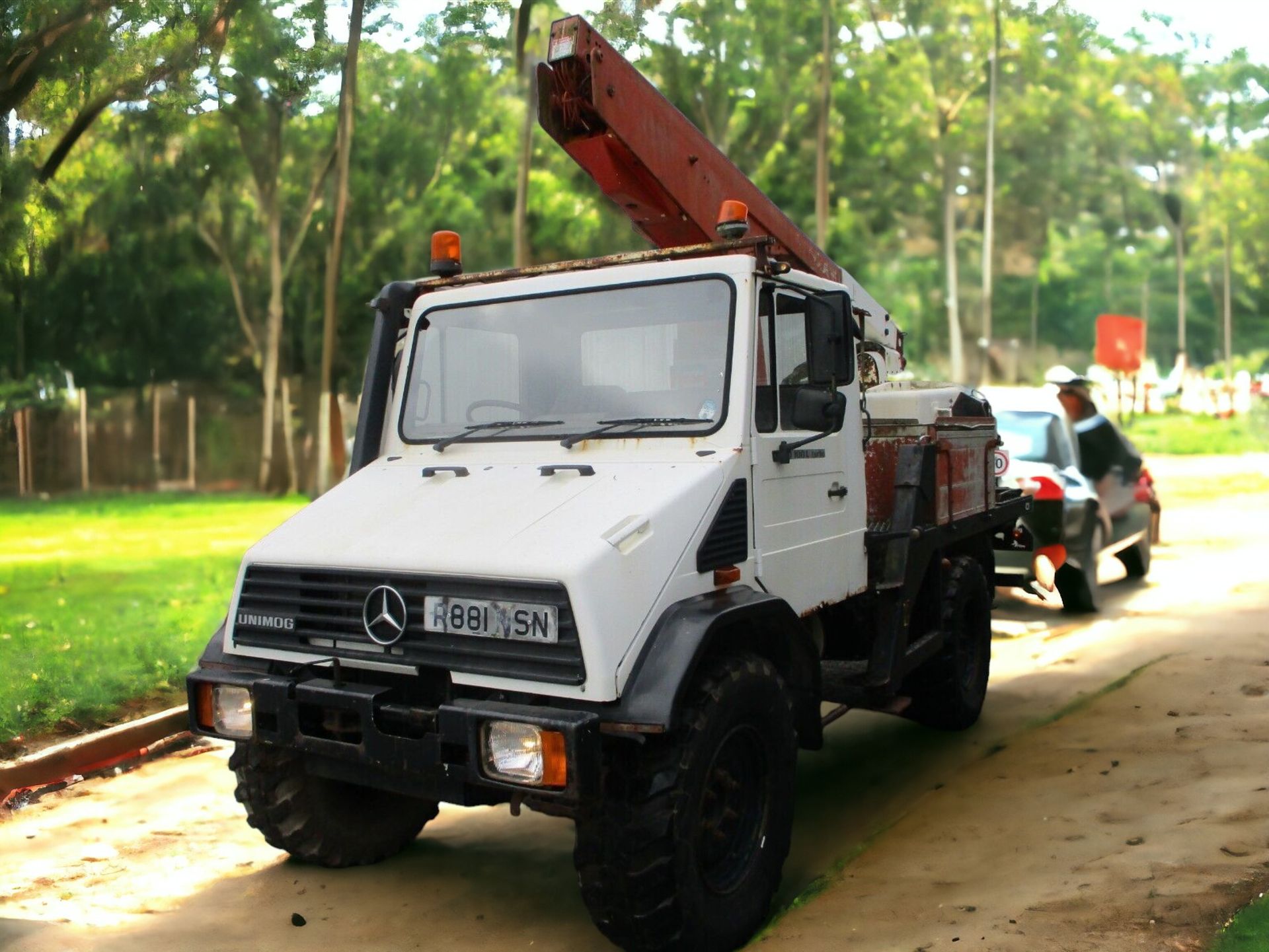 UNIMOG U100L TURBO CHERRY PICKER - REACH NEW HEIGHTS WITH CONFIDENCE! - Image 3 of 23