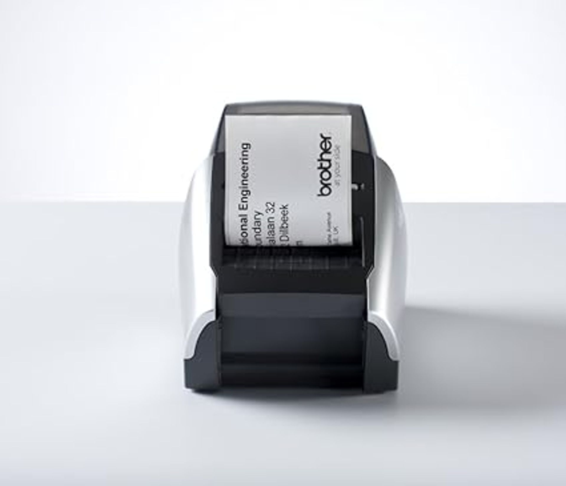 QL-570 DESKTOP LABEL PRINTER RRP £129.00 - Image 3 of 3