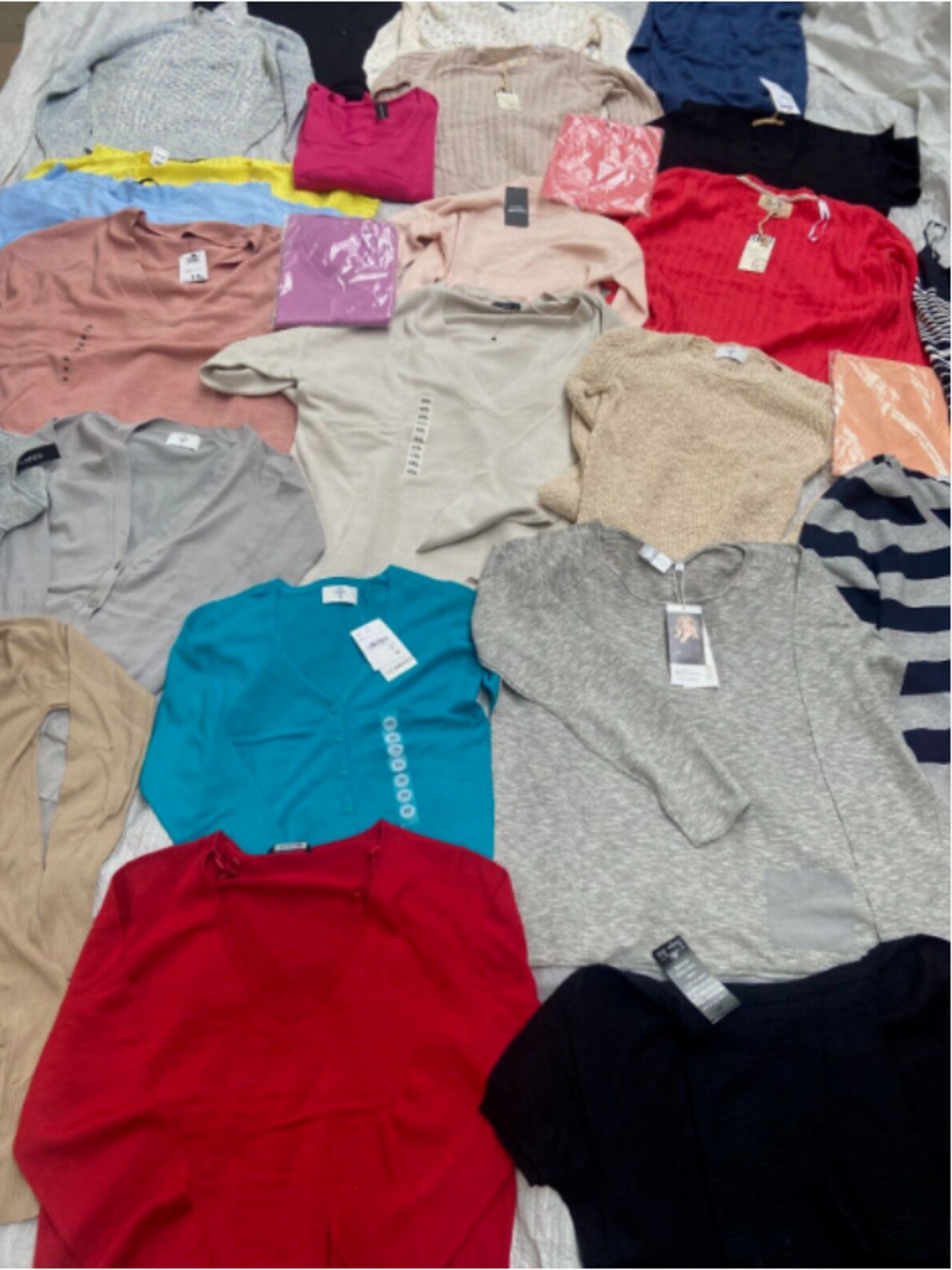 X80 WOMENS JUMPERS & KNITWEAR INCL. NEW LOOK, UNIQLO, ESMARA, ZARA, DUNNES, PAPAYA,