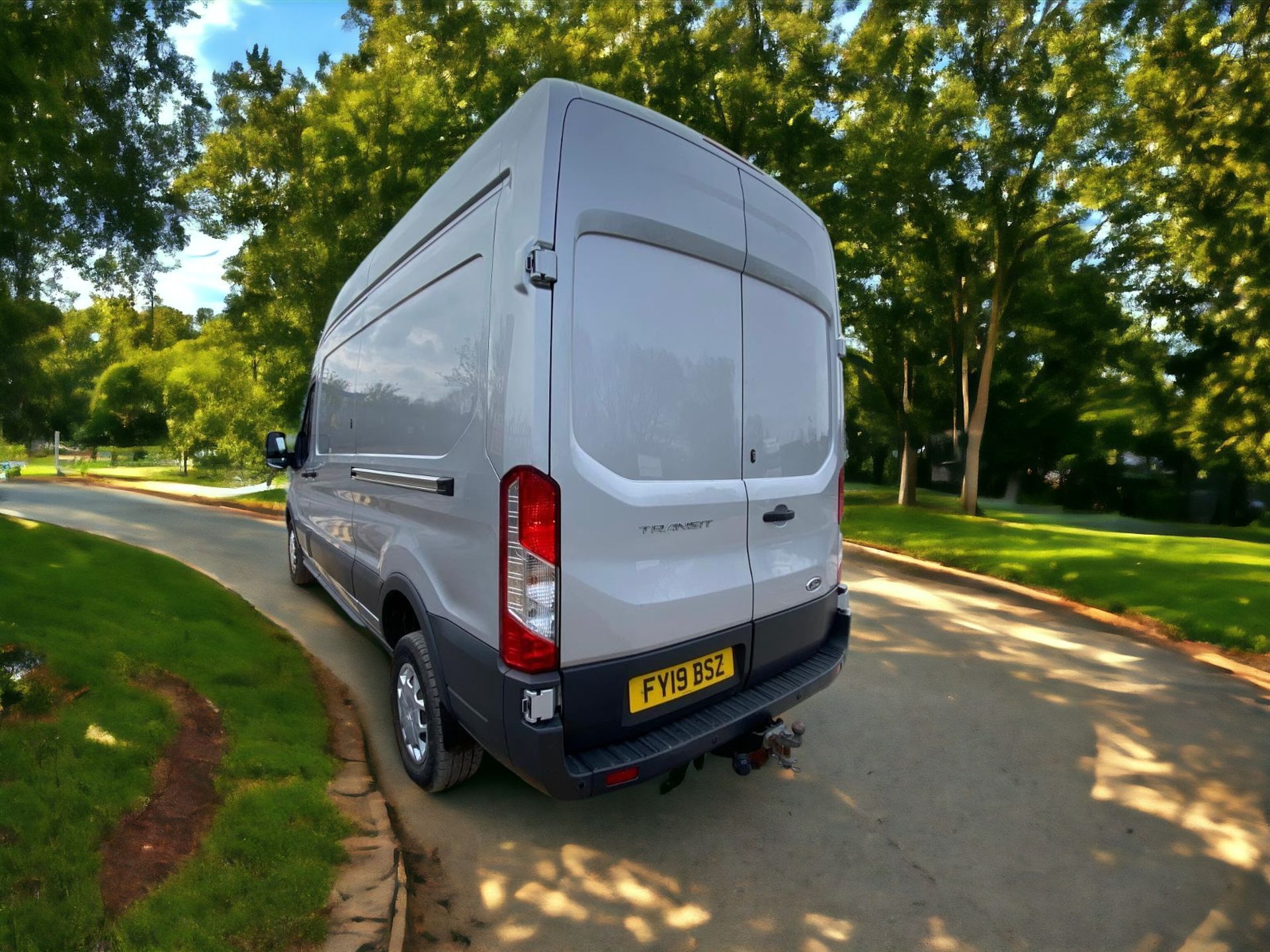 2019 FORD TRANSIT 2.0 130 RWD TDCI ECOBLUE L4H3 EURO 6 TREND >>--NO VAT ON HAMMER--<< - Image 5 of 15