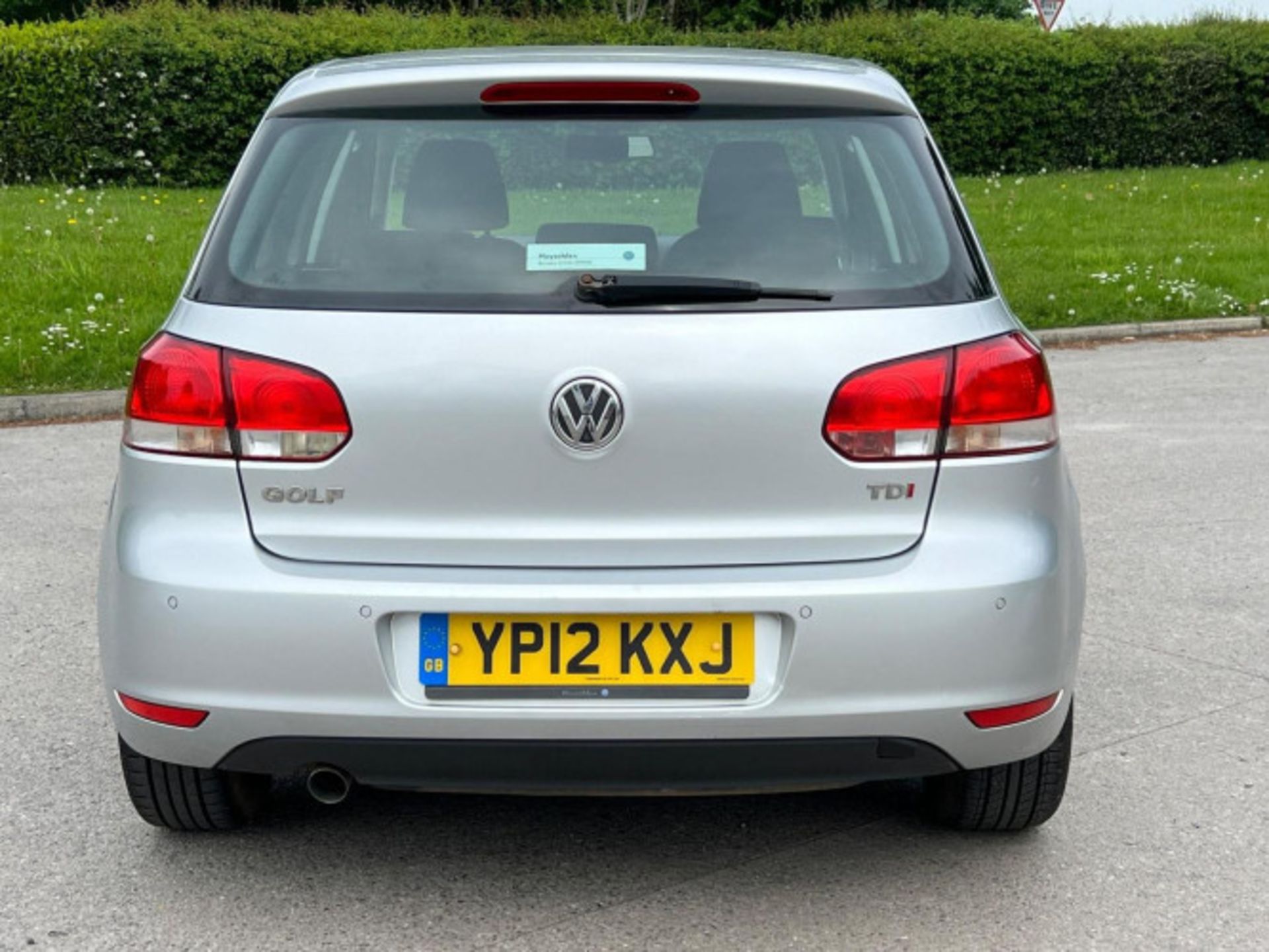 IMPECCABLE 2012 VOLKSWAGEN GOLF 1.6 TDI MATCH >>--NO VAT ON HAMMER--<< - Image 7 of 116