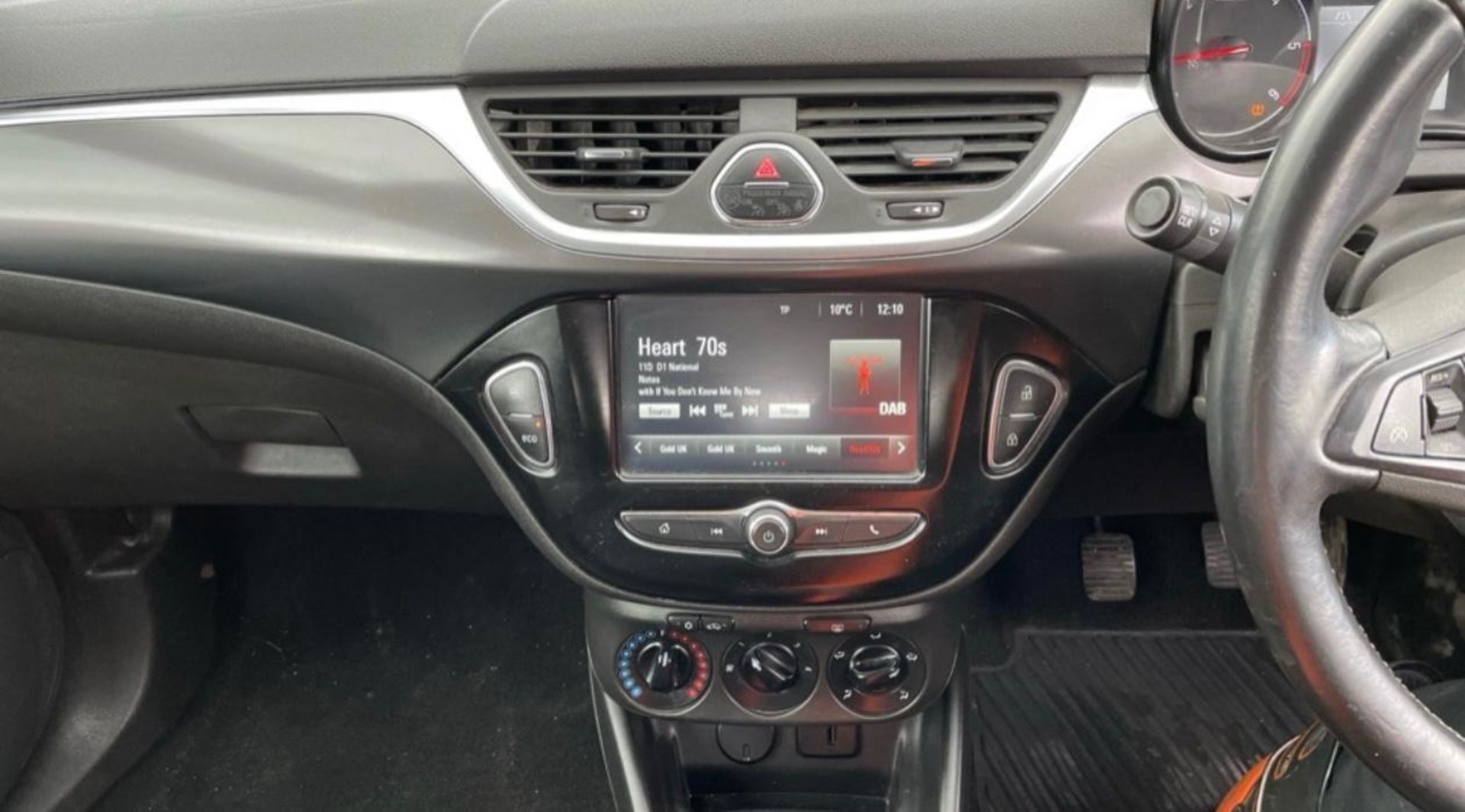 SLEEK AND EFFICIENT 2018 VAUXHALL CORSA CDTI ECOFLEX - Bild 8 aus 10