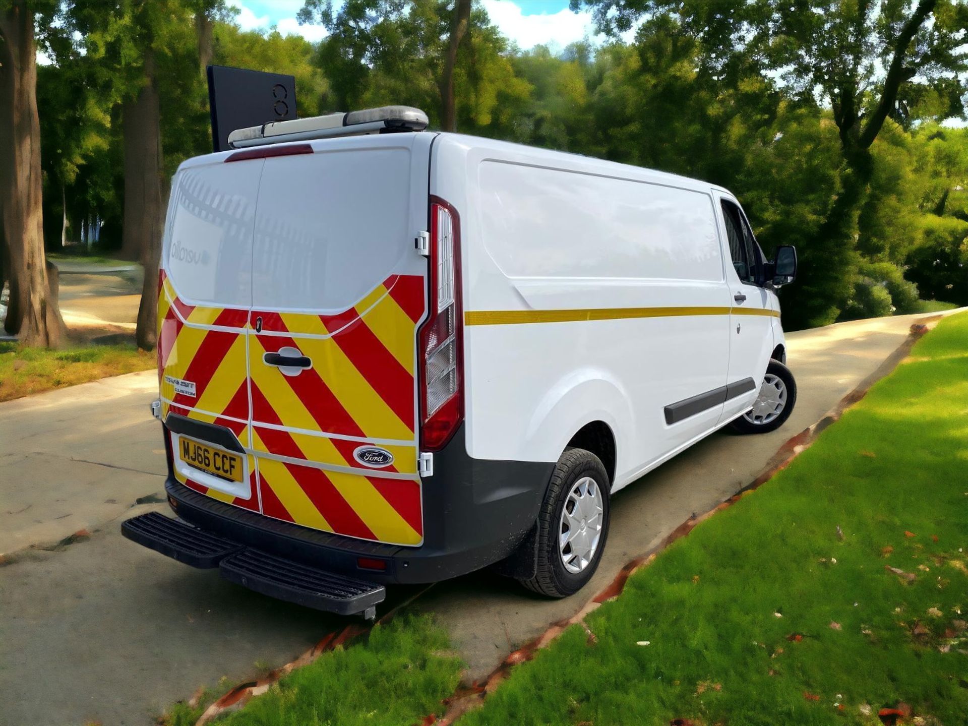 2016 FORD TRANSIT CUSTOM LWB 290 TREND EURO 6 >>--NO VAT ON HAMMER--<< - Image 6 of 16