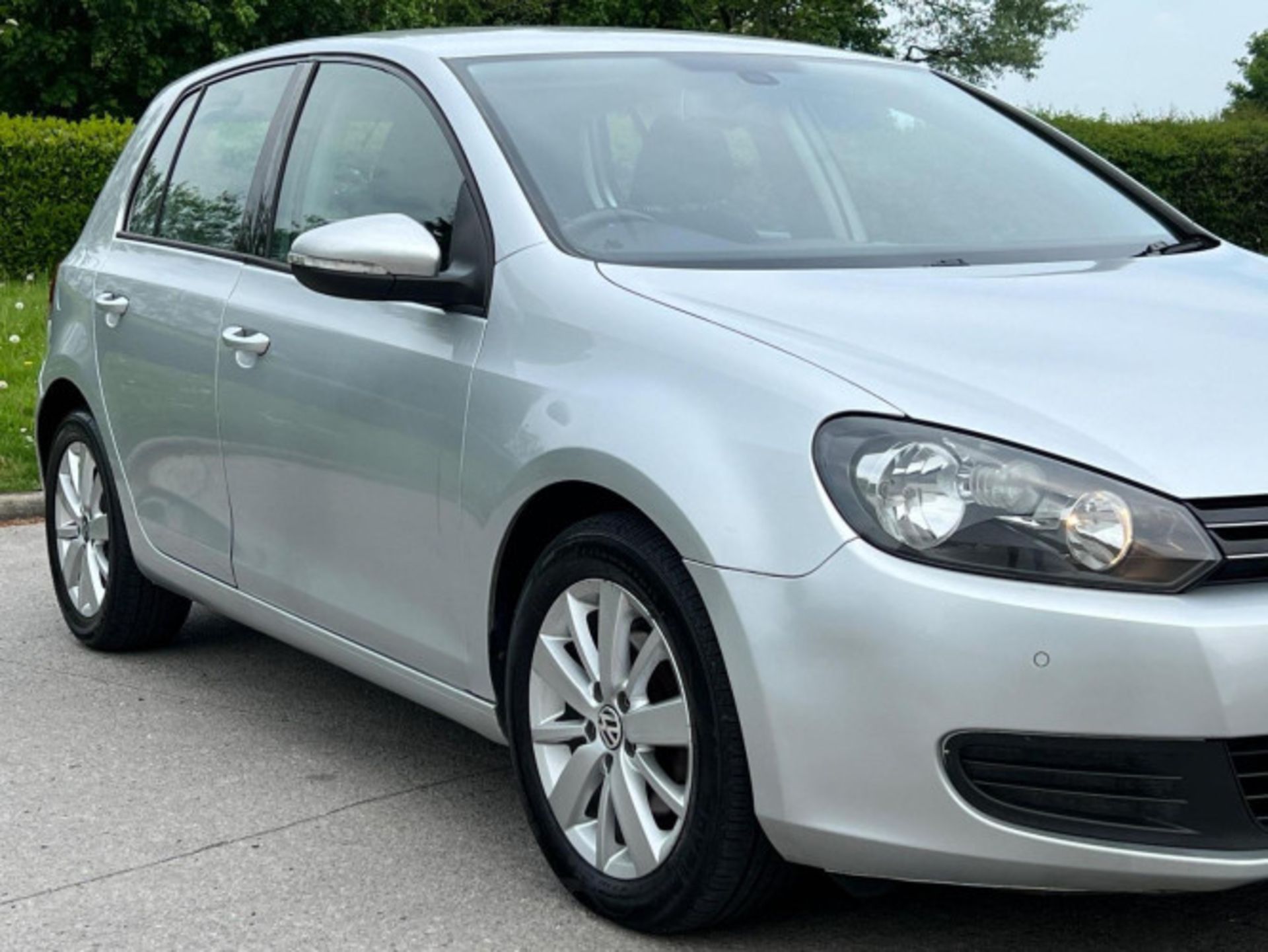 IMPECCABLE 2012 VOLKSWAGEN GOLF 1.6 TDI MATCH >>--NO VAT ON HAMMER--<< - Image 4 of 116