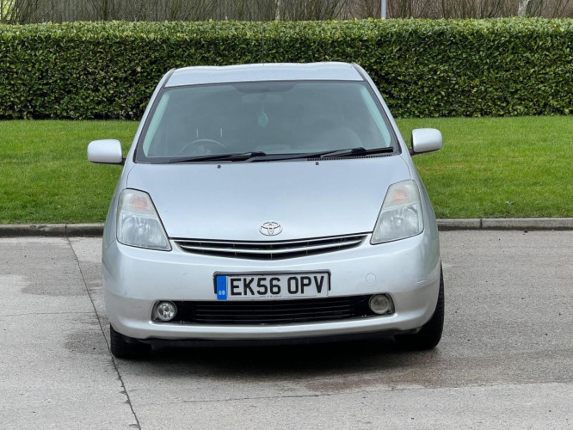 TOYOTA PRIUS 1.5 T SPIRIT CVT >>--NO VAT ON HAMMER--<< - Image 14 of 14