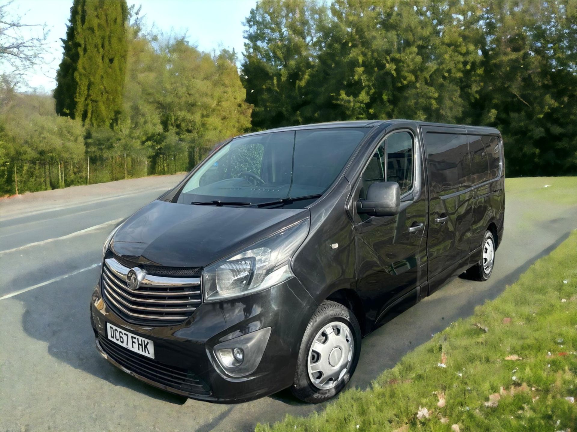 2018-67 REG VAUXHALL VIVARO SPORTIVE 2900 CDTI L1H1 SWB - HPI CLEAR - READY TO GO! - Image 2 of 11