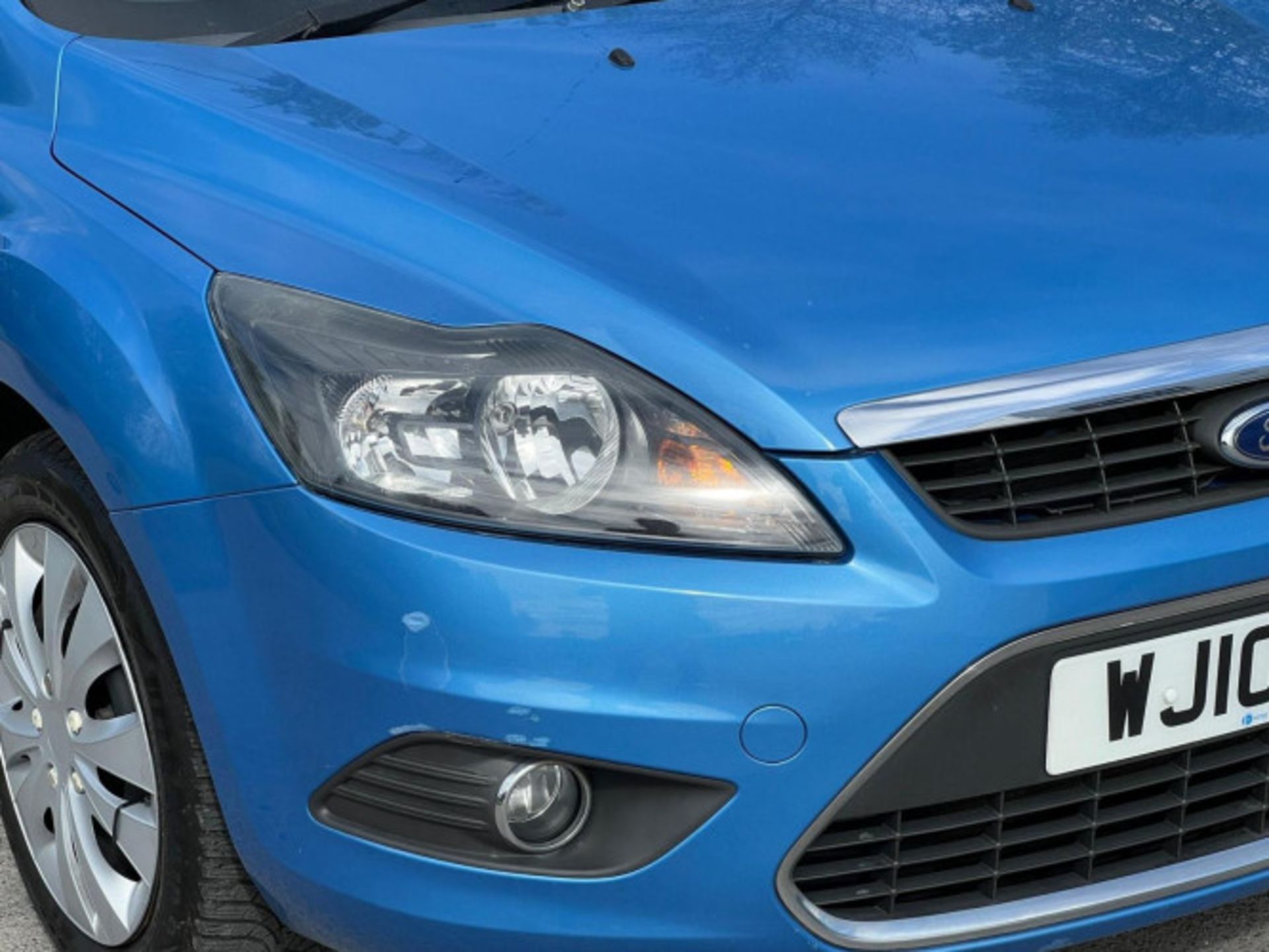 FORD FOCUS 2.0 TITANIUM PETROL, 5DR >>--NO VAT ON HAMMER--<< - Image 9 of 145