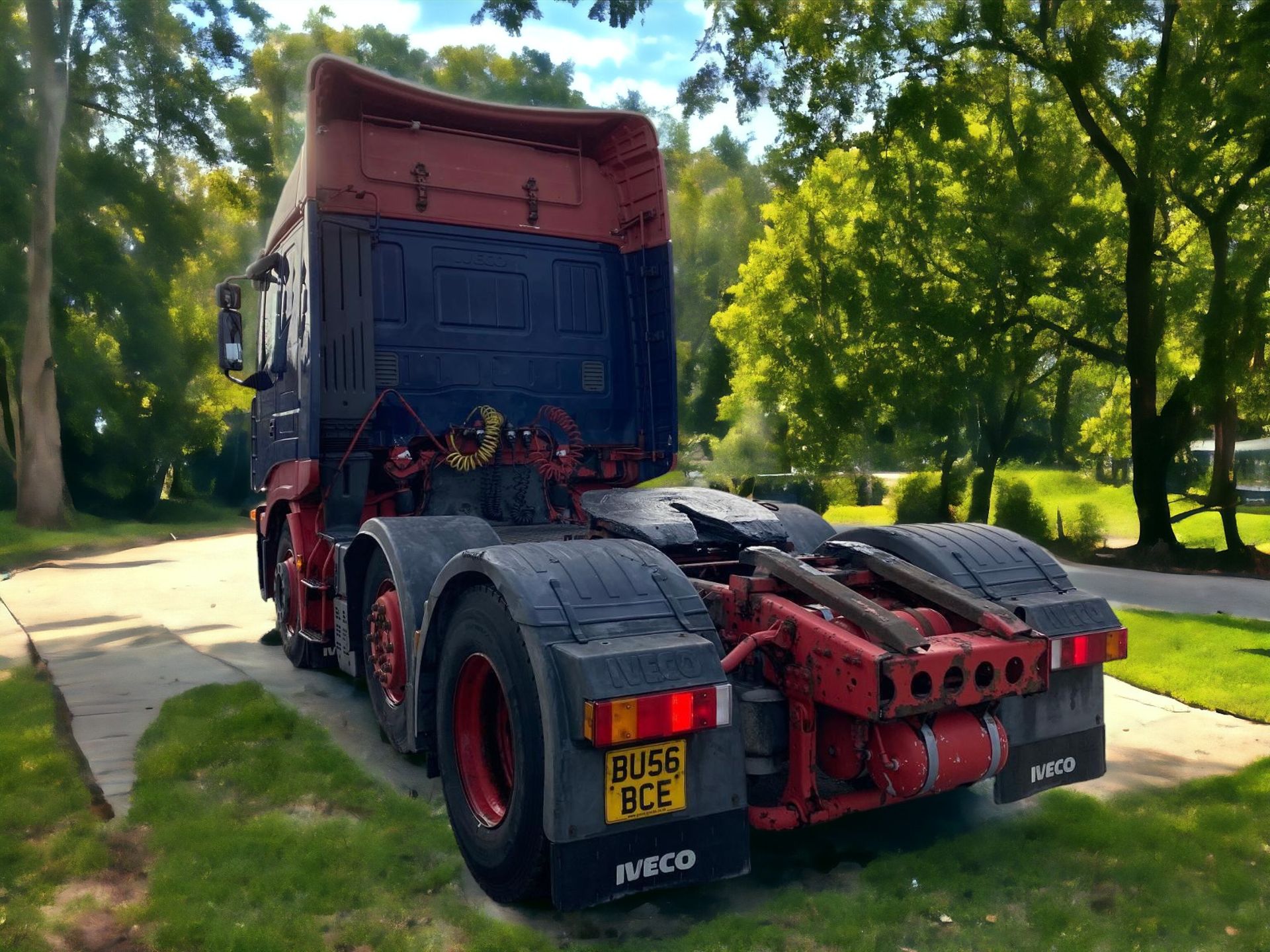 2006 IVECO STRALIS 6X2 DOUBLE BUNK TRUCK >>--NO VAT ON HAMMER--<< - Image 8 of 14