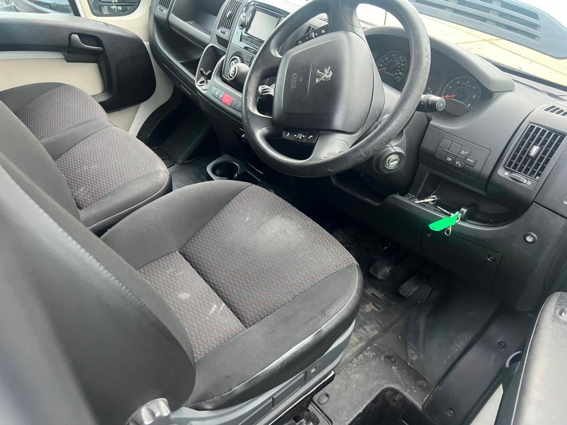 2017 (17 REG)PEUGEOT BOXER PROFESSIONAL **SPARES OR REPAIRS** - Image 8 of 12