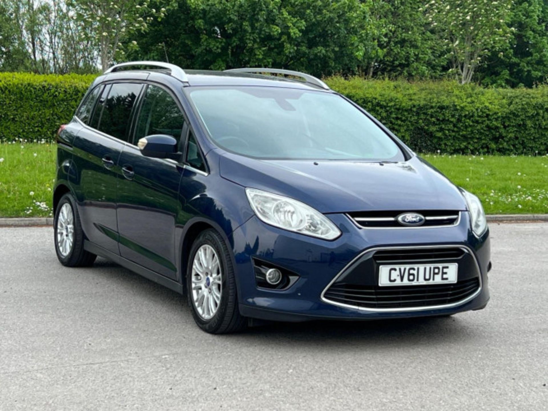 STYLISH AND SPACIOUS 2011 FORD GRAND C-MAX 1.6 TDCI >>--NO VAT ON HAMMER--<<