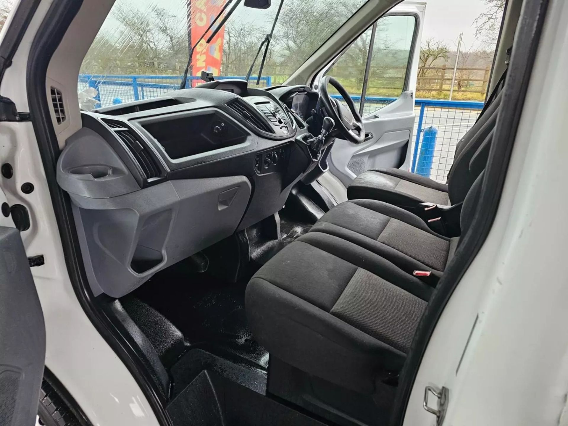 FORD TRANSIT 2.0 TDCI 130PS L3 H3 LONG WHEEL BASE PANEL VAN - Image 7 of 9