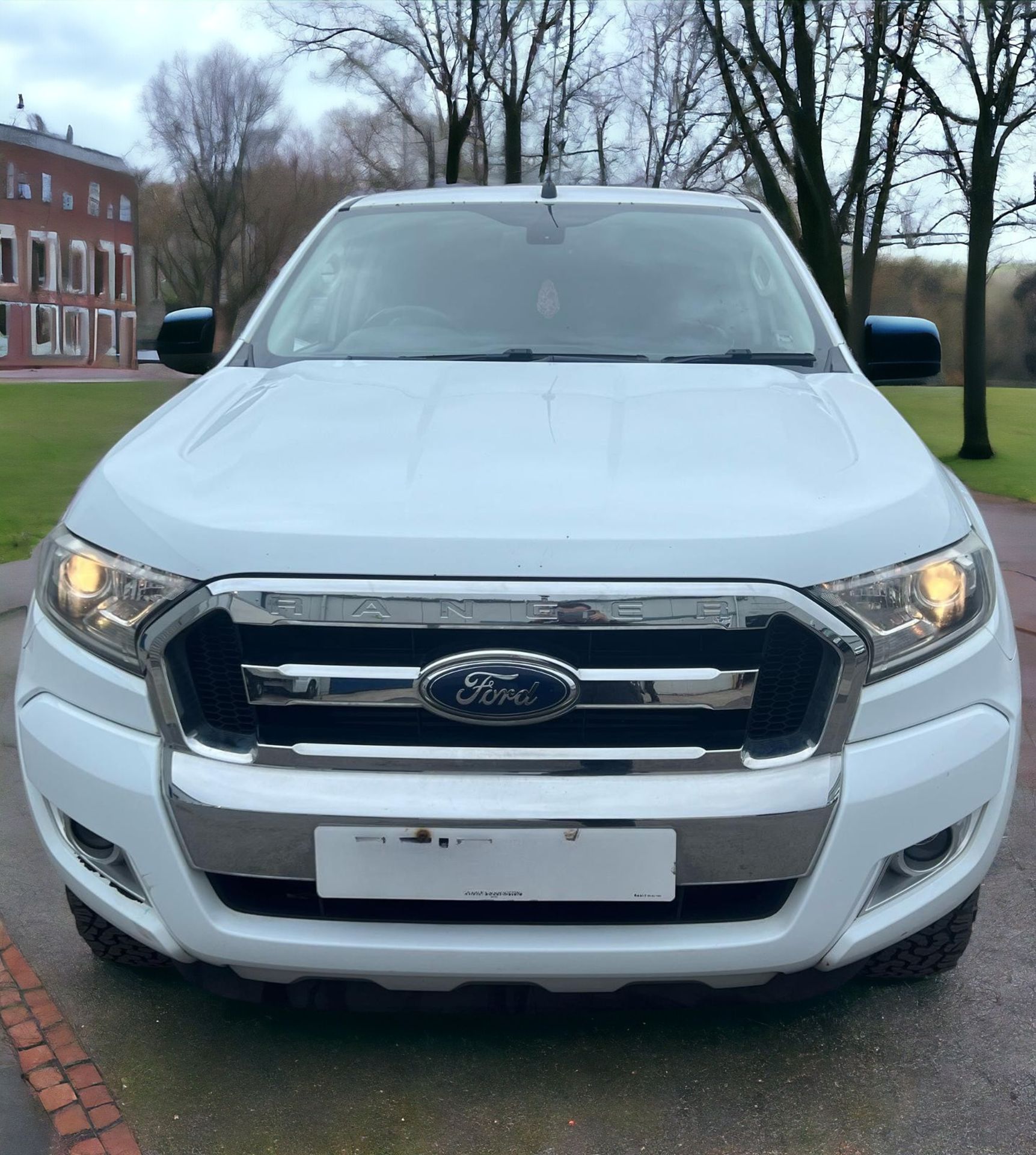 2017 FORD RANGER LIMITED DOUBLE CAB PICKUP - LOADED WITH FEATURES AND READY TO ROLL - Image 2 of 19