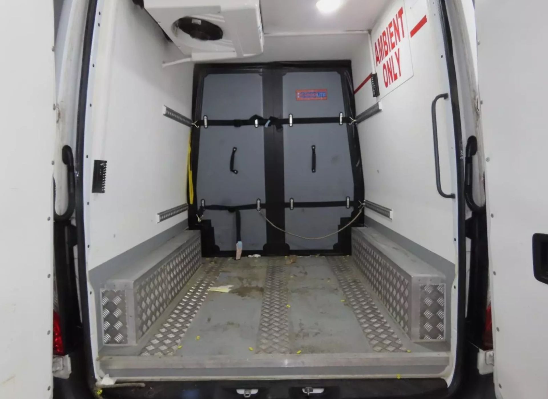 MERCEDES-BENZ SPRINTER 314CDI MWB FRIDGE VAN: KEEP YOUR CARGO FRESH AND COOL - Image 7 of 11