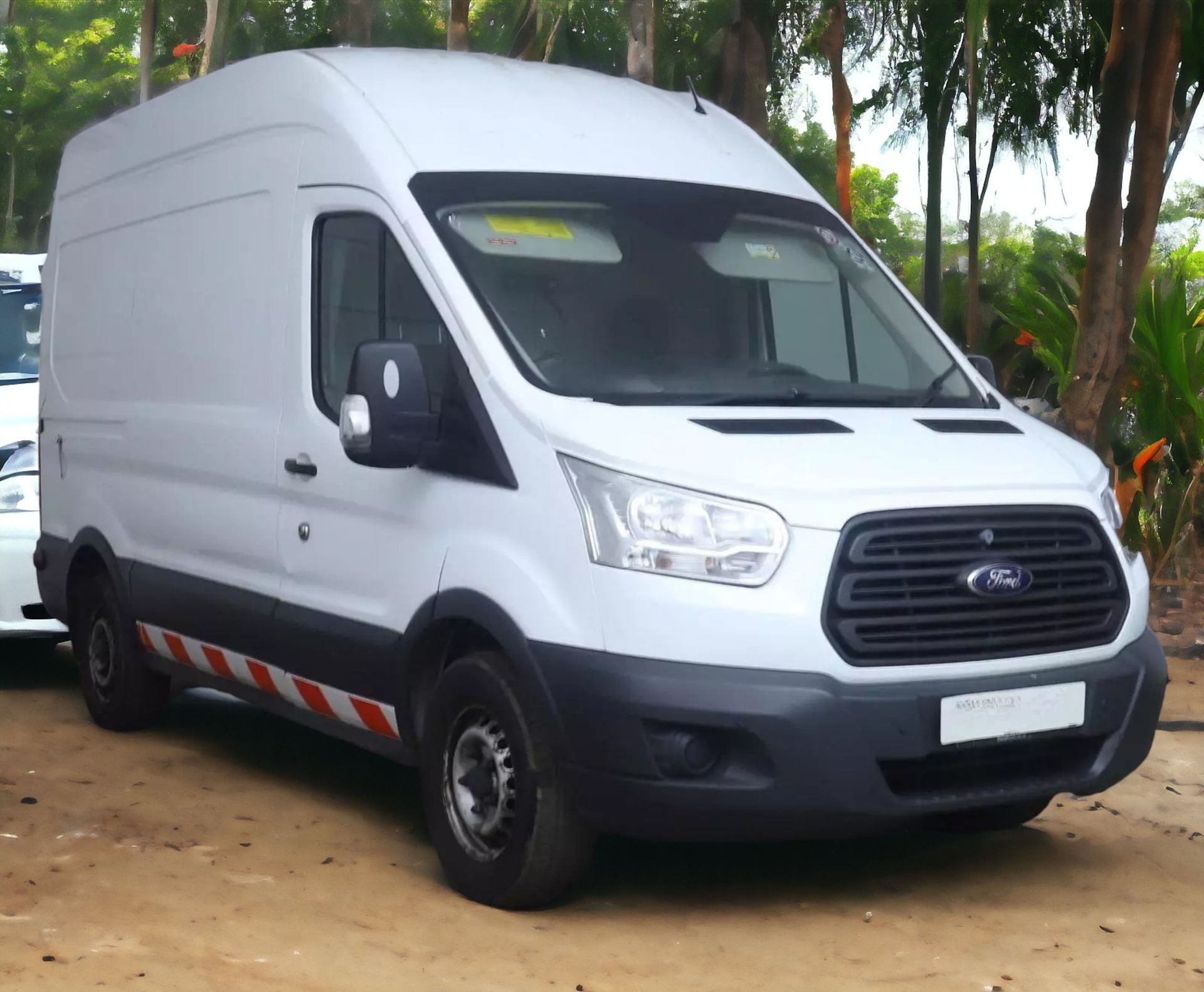 FORD TRANSIT T350 MWB L2H3: RELIABLE WORKHORSE WITH PTO GENERATOR AND COMPRESSOR