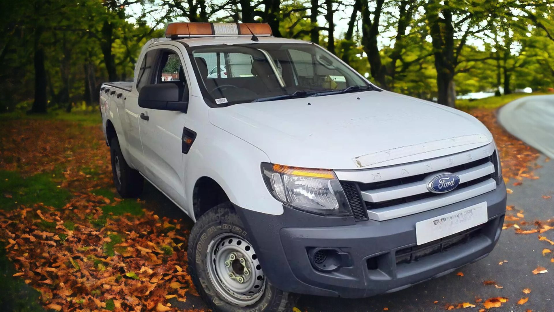 FORD RANGER XL SUPER CAB 4X4 PICKUP: BUILT TOUGH FOR EVERY ADVENTURE - Image 2 of 9