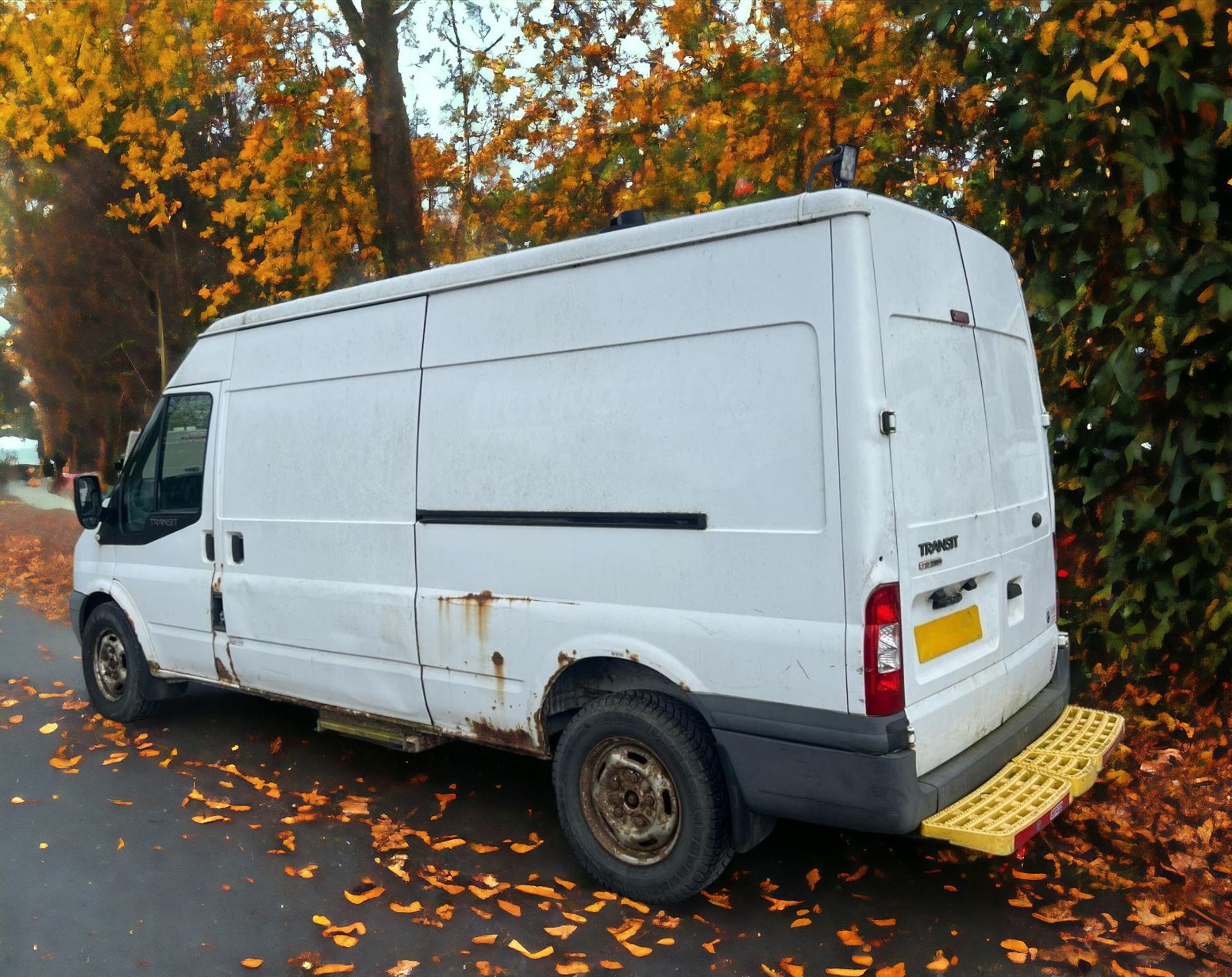 2011 FORD TRANSIT LWB PANEL VAN - IDEAL FOR REPAIR OR PARTS **SPARES OR REPAIRS** - Image 4 of 19