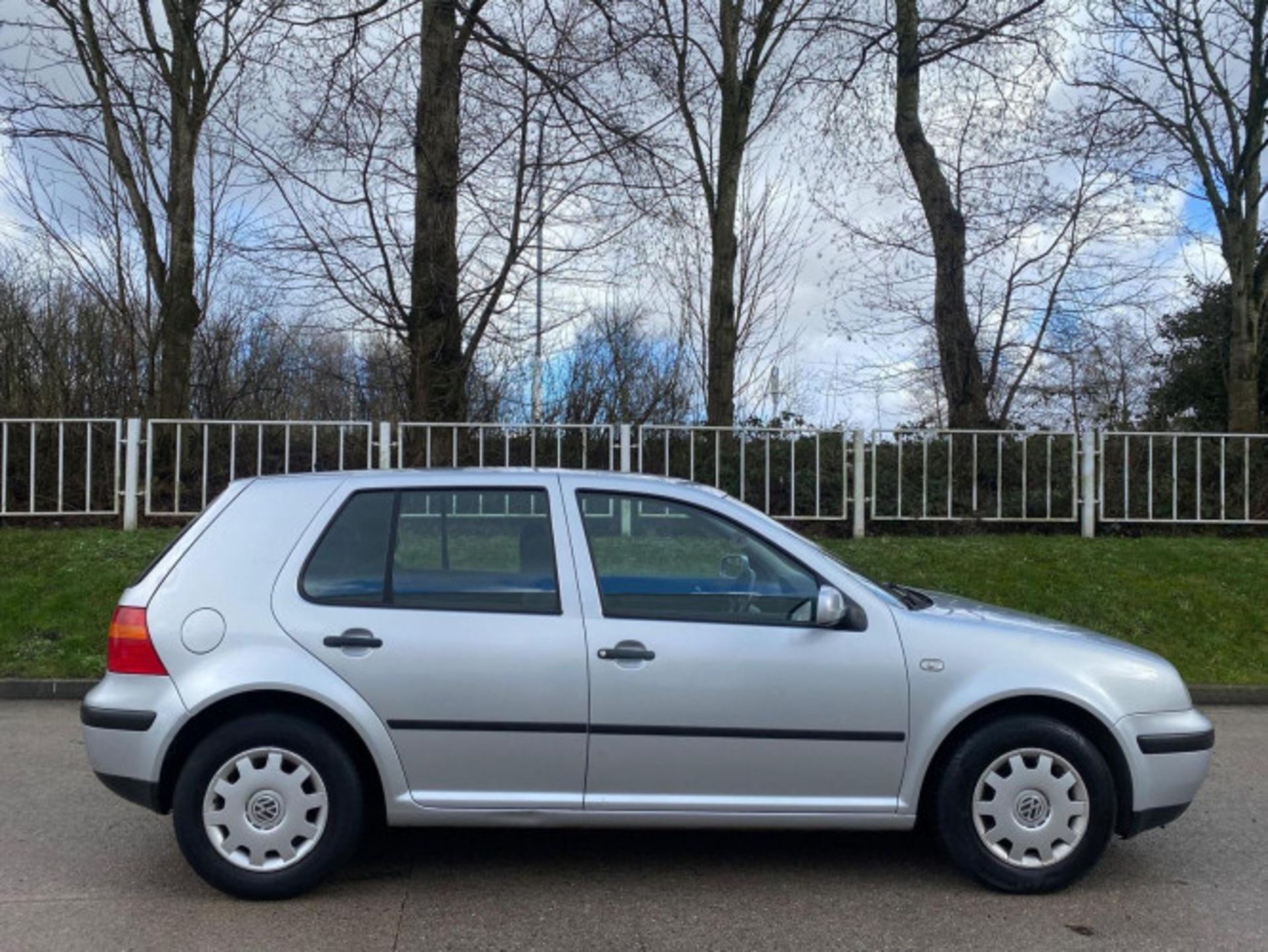 2003 VOLKSWAGEN GOLF 1.6 PETROL SE 5 5DR >>--NO VAT ON HAMMER--<< - Image 103 of 104