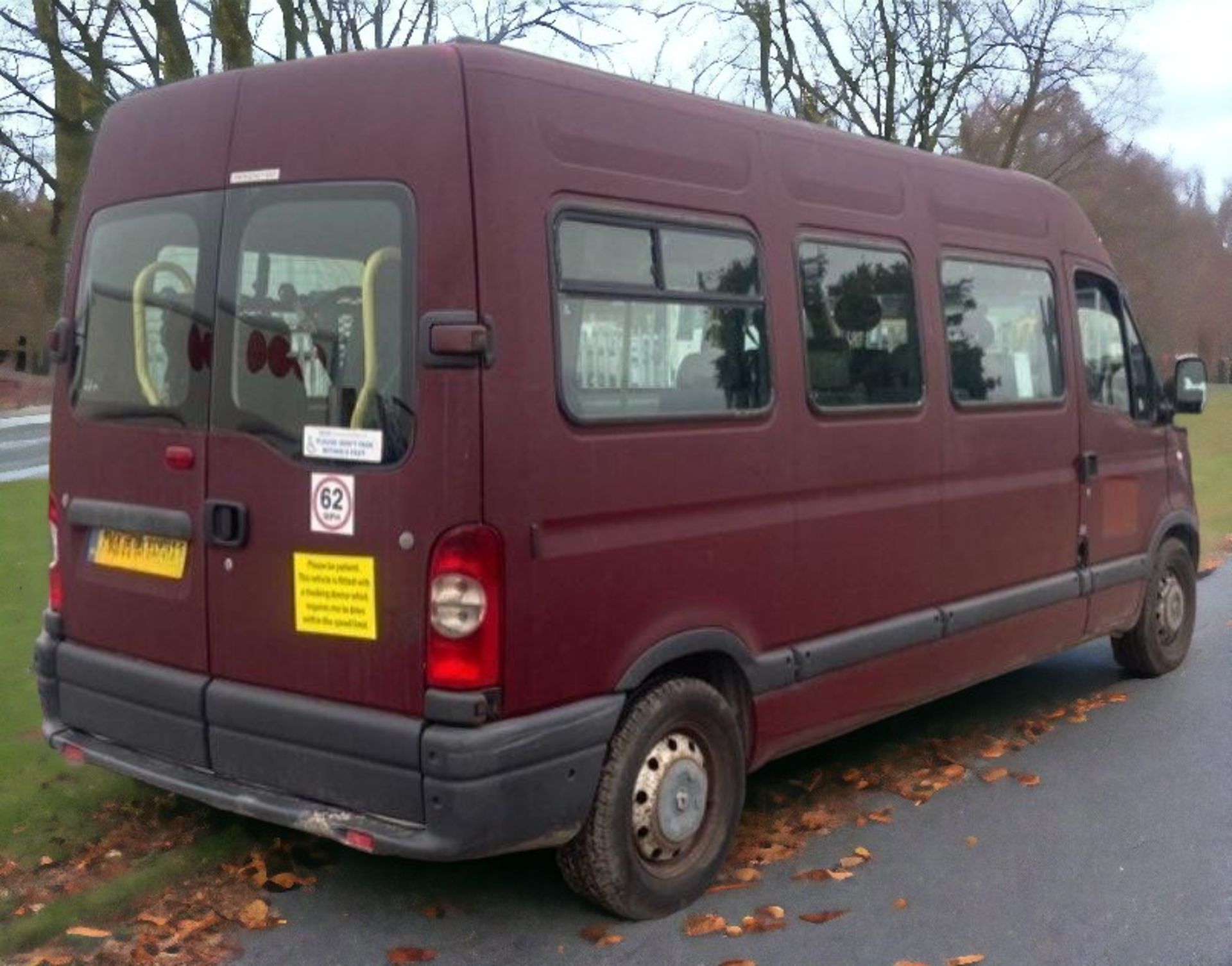 **SPARES OR REPAIRS** 2007 RENAULT MASTER LWB MINIBUS - Image 3 of 12