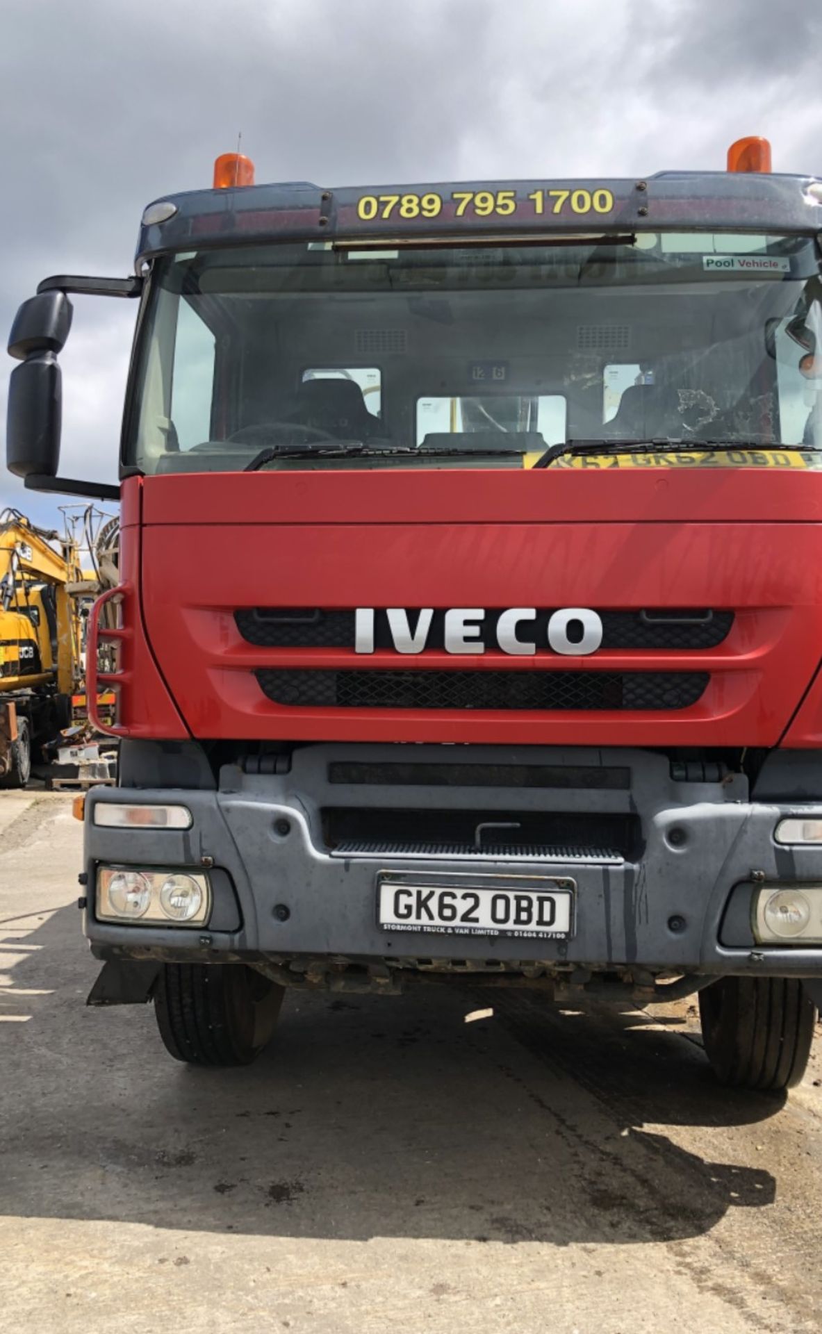 IVECO TRACKER 8×4 GRAB LOADER/ TIPPER - Bild 10 aus 13