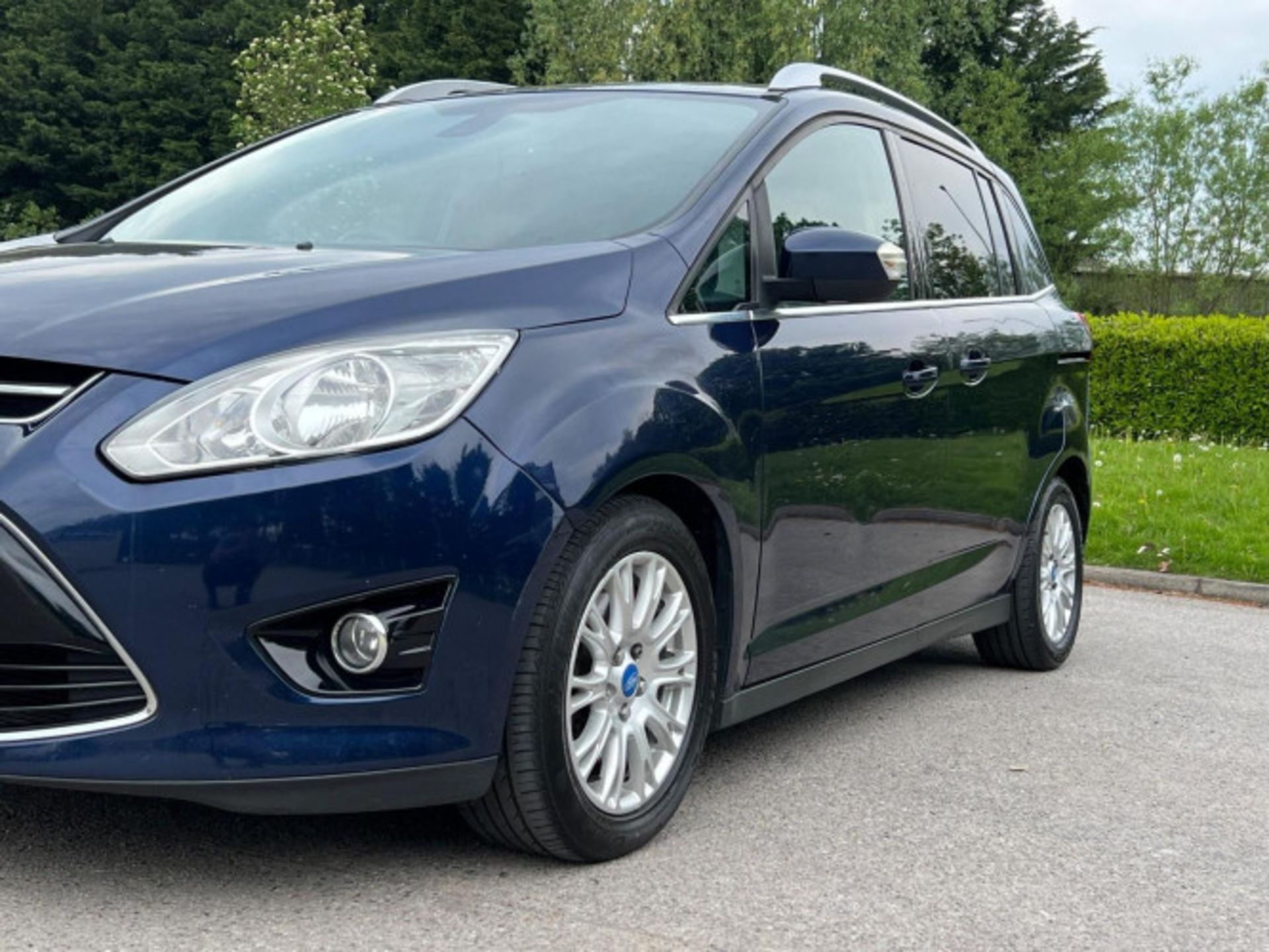 STYLISH AND SPACIOUS 2011 FORD GRAND C-MAX 1.6 TDCI >>--NO VAT ON HAMMER--<< - Image 131 of 136