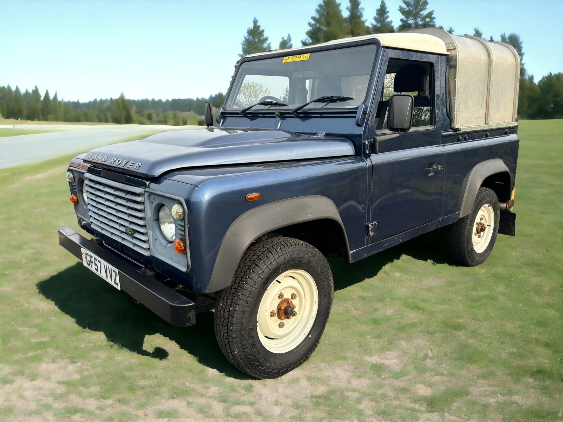 UNLEASH YOUR ADVENTUROUS SPIRIT WITH THE 2008 LAND ROVER DEFENDER 90 TRUCK TDCI