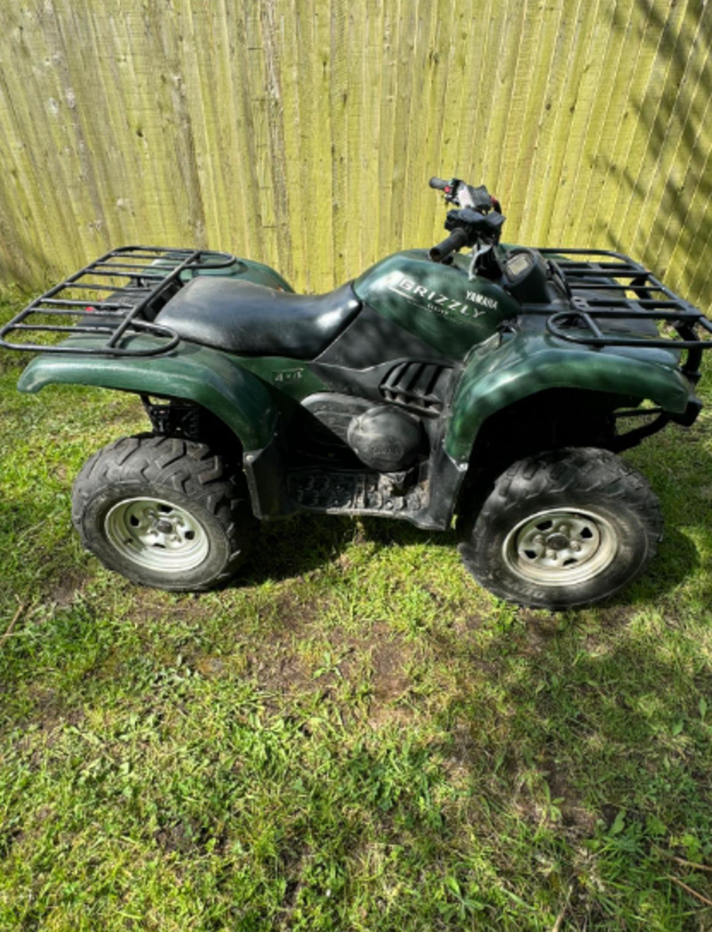 IMPECCABLE YAMAHA GRIZZLY 660 4X4: LOW HOURS, HIGH PERFORMANCE - Bild 2 aus 11