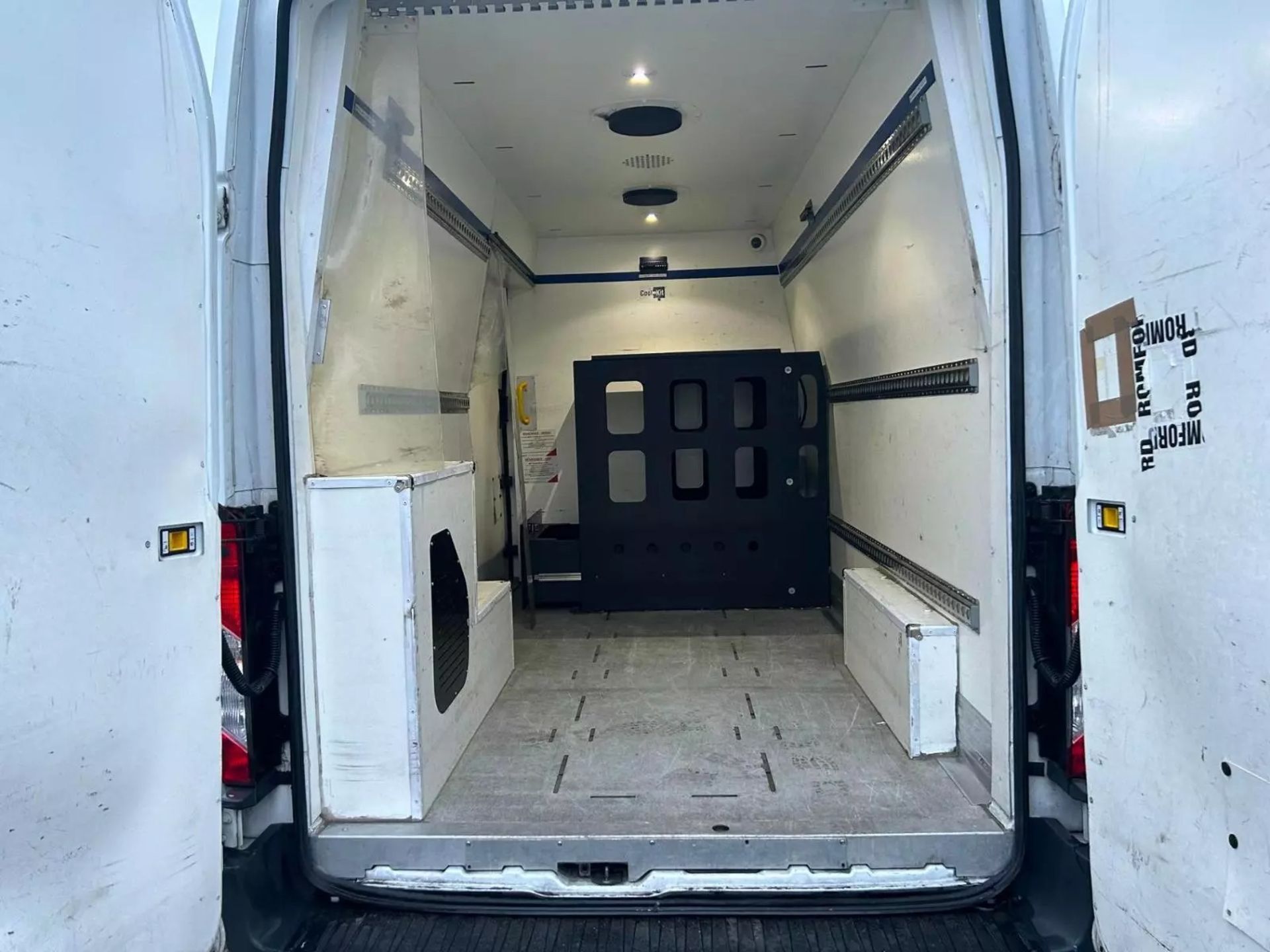 2018 FORD TRANSIT 2.0 TDCI 130PS L3 H3 LONG WHEEL BASE PANEL VAN - Image 14 of 15