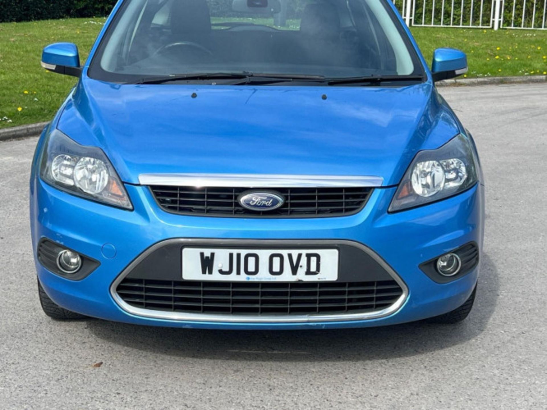 FORD FOCUS 2.0 TITANIUM PETROL, 5DR >>--NO VAT ON HAMMER--<< - Image 5 of 145