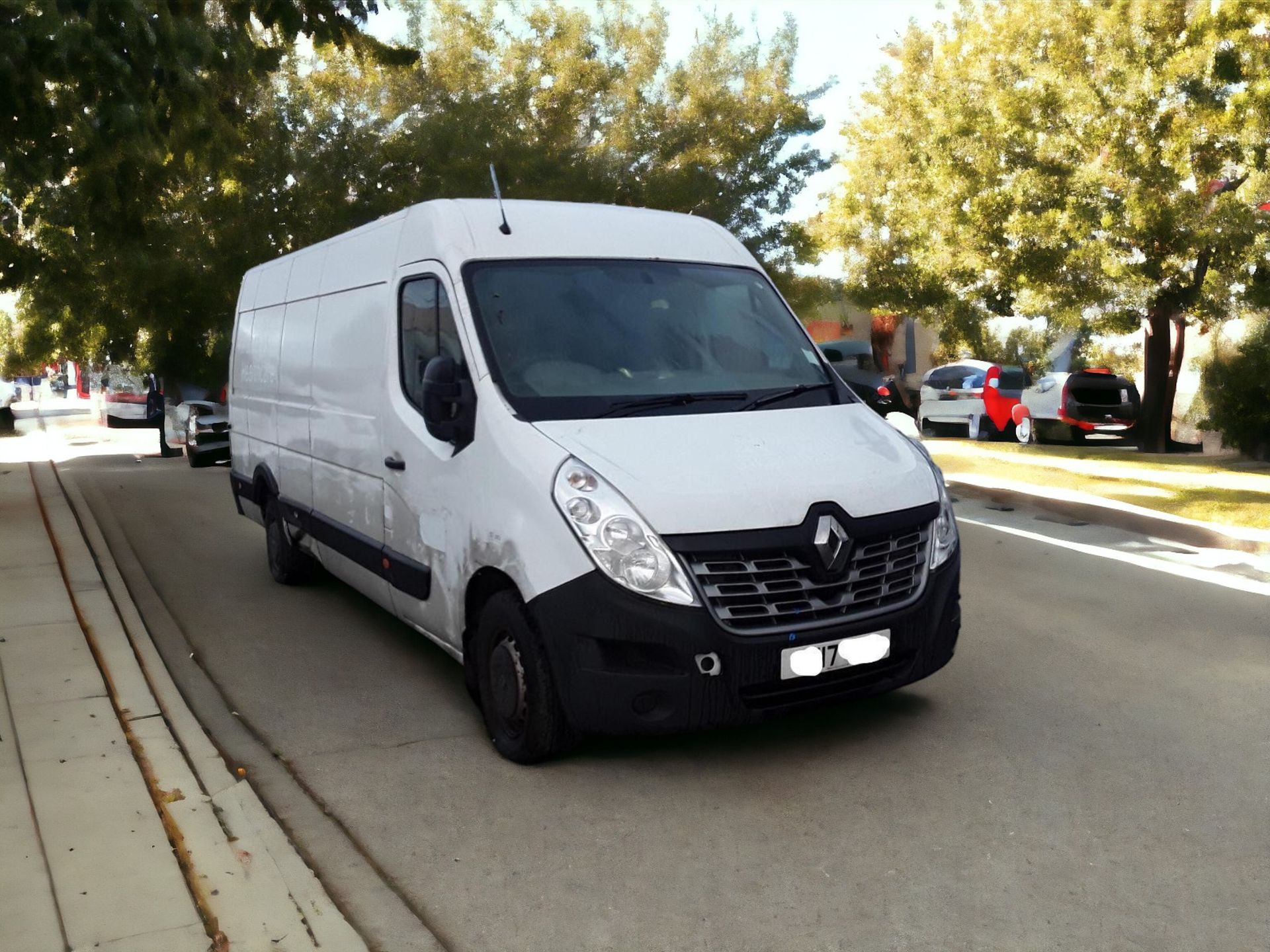 2017 RENAULT MASTER EXTRA LONG WHEELBASE VAN - Image 4 of 7