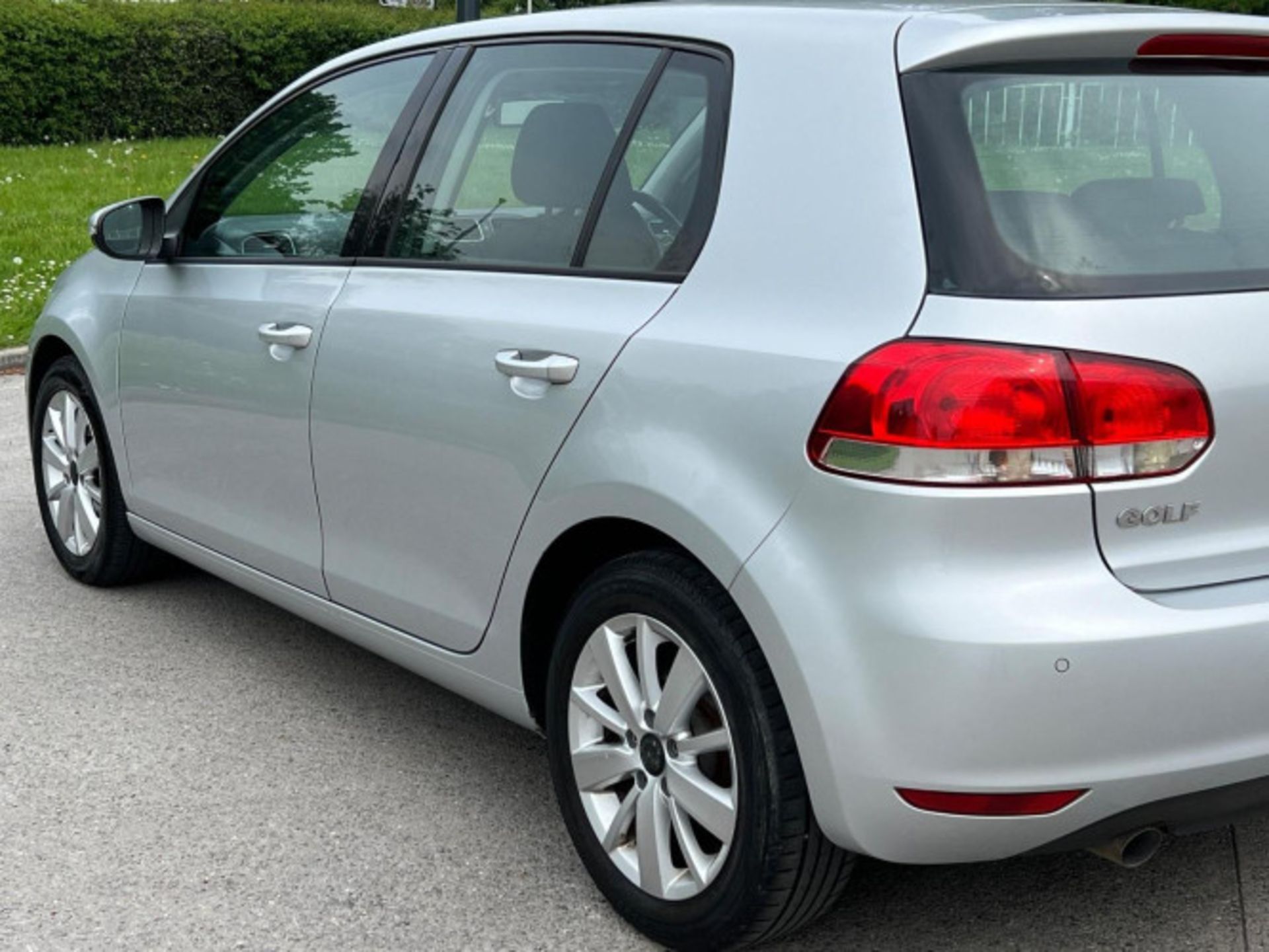 IMPECCABLE 2012 VOLKSWAGEN GOLF 1.6 TDI MATCH >>--NO VAT ON HAMMER--<< - Image 111 of 116