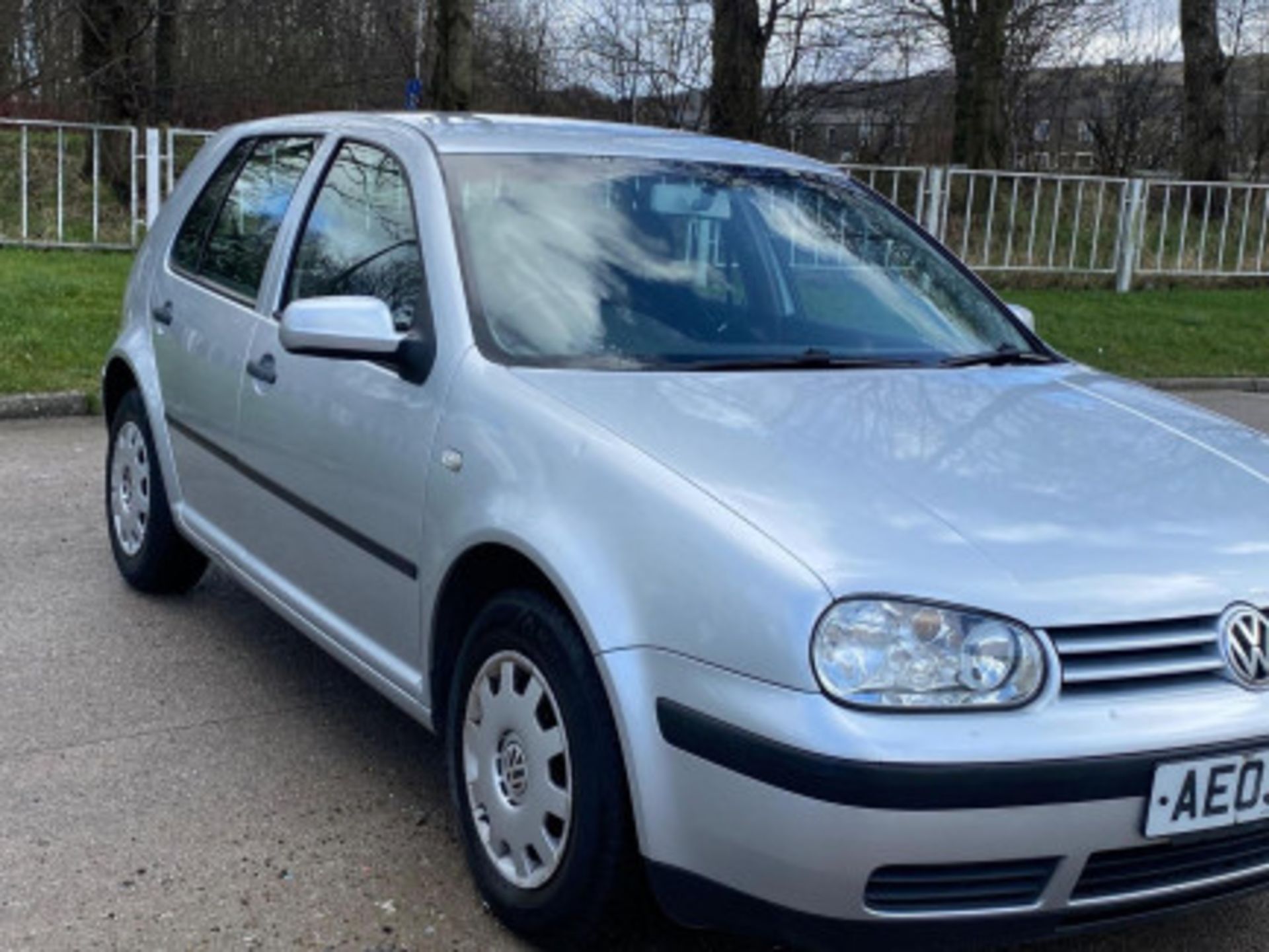 2003 VOLKSWAGEN GOLF 1.6 PETROL SE 5 5DR >>--NO VAT ON HAMMER--<< - Image 40 of 104