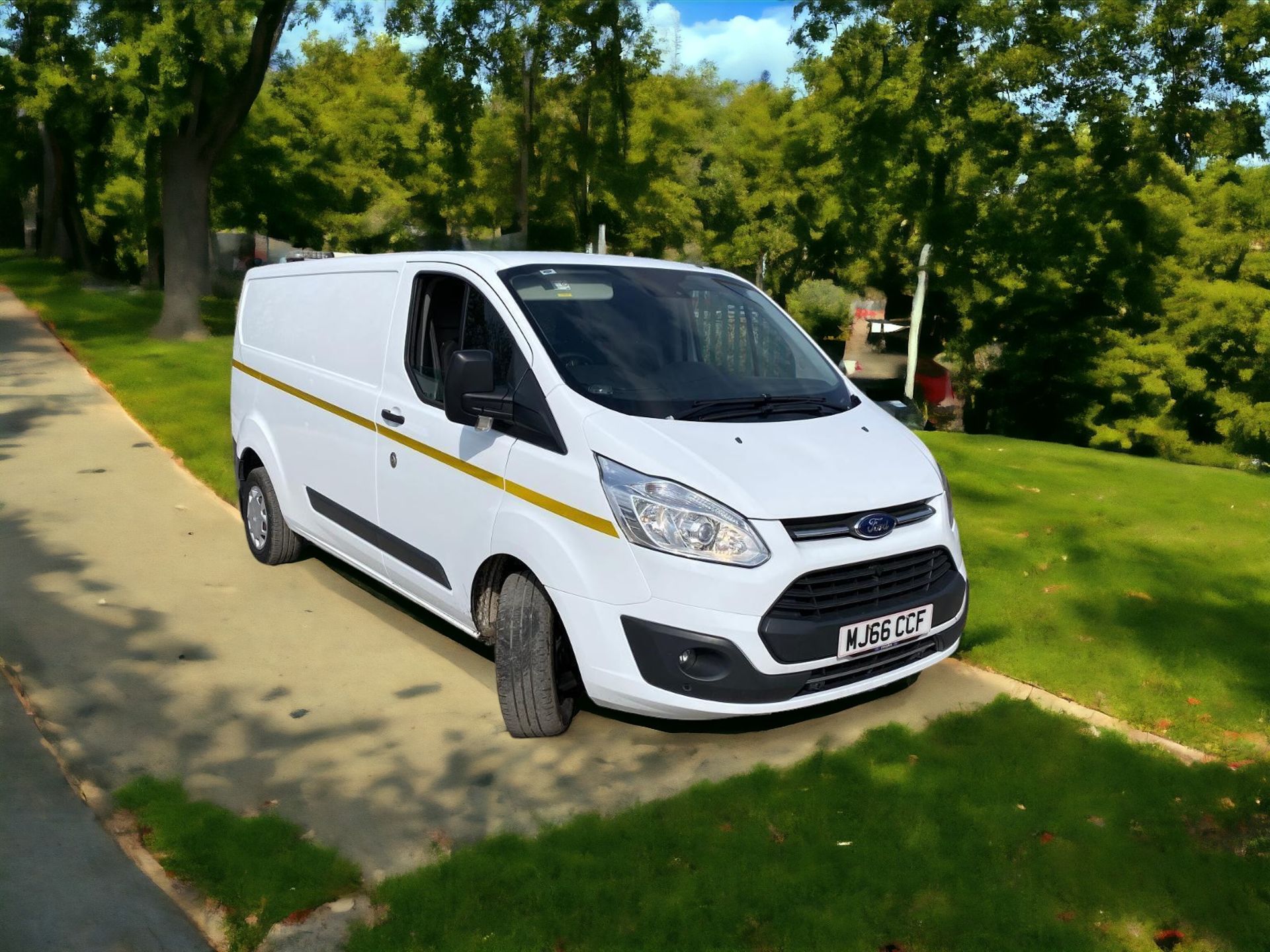 2016 FORD TRANSIT CUSTOM LWB 290 TREND EURO 6 >>--NO VAT ON HAMMER--<< - Image 3 of 16