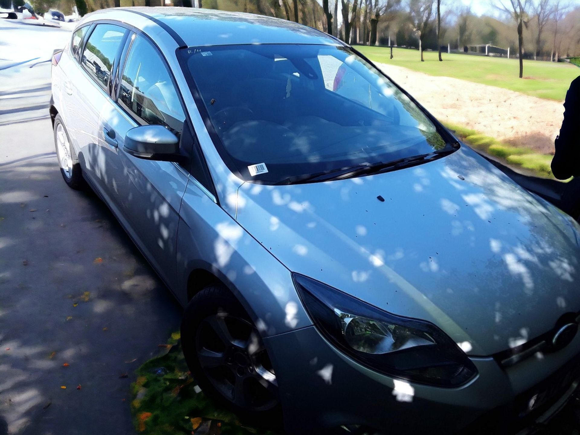 **SPARES OR REPAIRS** 2014 FORD FOCUS ZETEC NAVIGATOR - Image 5 of 9